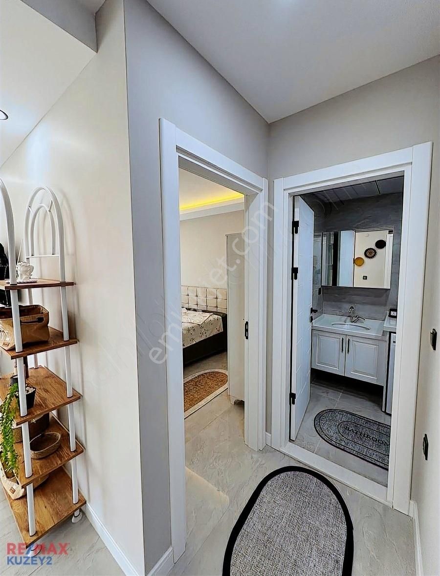 Remax Kuzey Şahin'den Ömürevleri Kiralık 1+1 Eşyalı Sıfır Daire