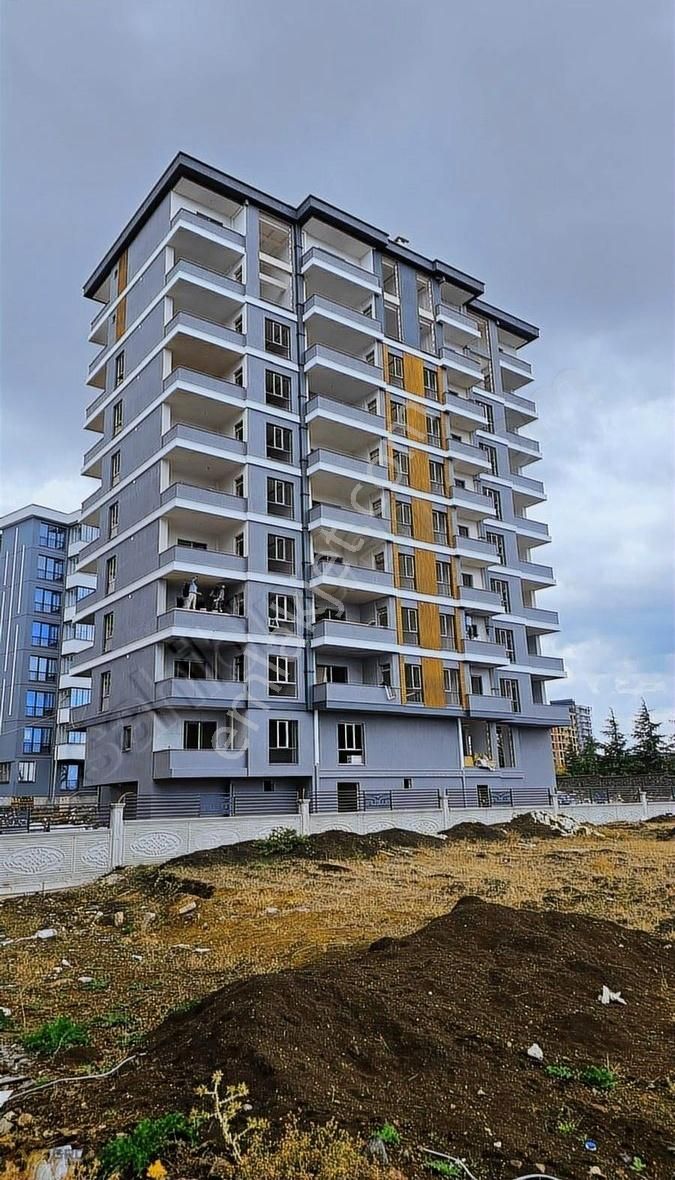 Gökdelenler Bölgesi Botanik 2+1 Full Deniz Manzaralı