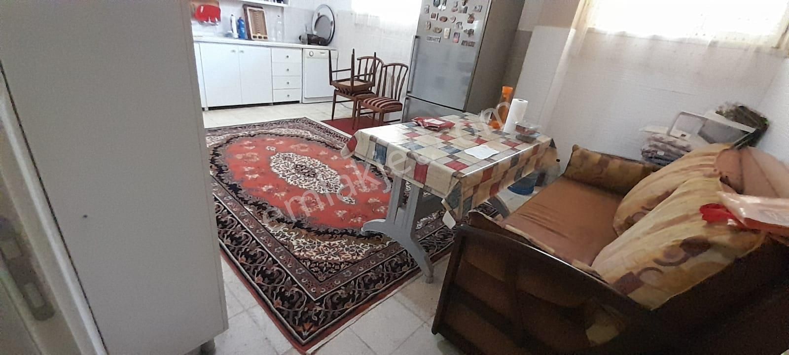 Aydın Nazilli Yöntem Emlaktan Şirinevler Mahallesinde Satılık Yarı Bodrum 2+1 Daire