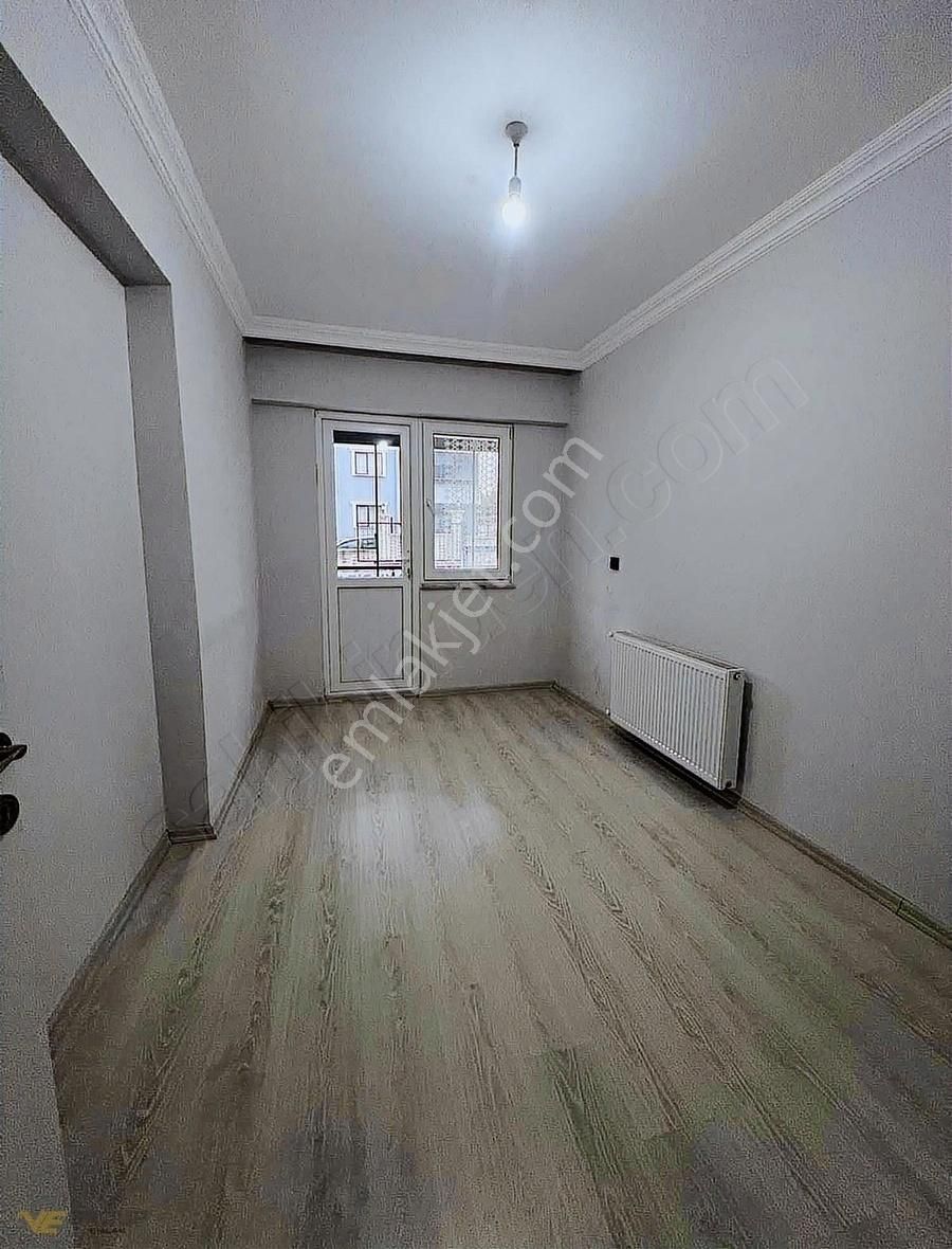 Atakent 75. Yy Camii Yakını 2+1 Yüksek Giriş