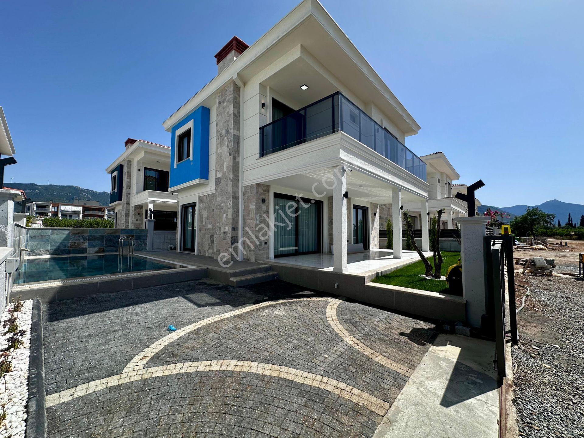 Kuşadası Davutlar Sahilinde Müstakil Özel Havuzlu Yazlık - Görsel 33