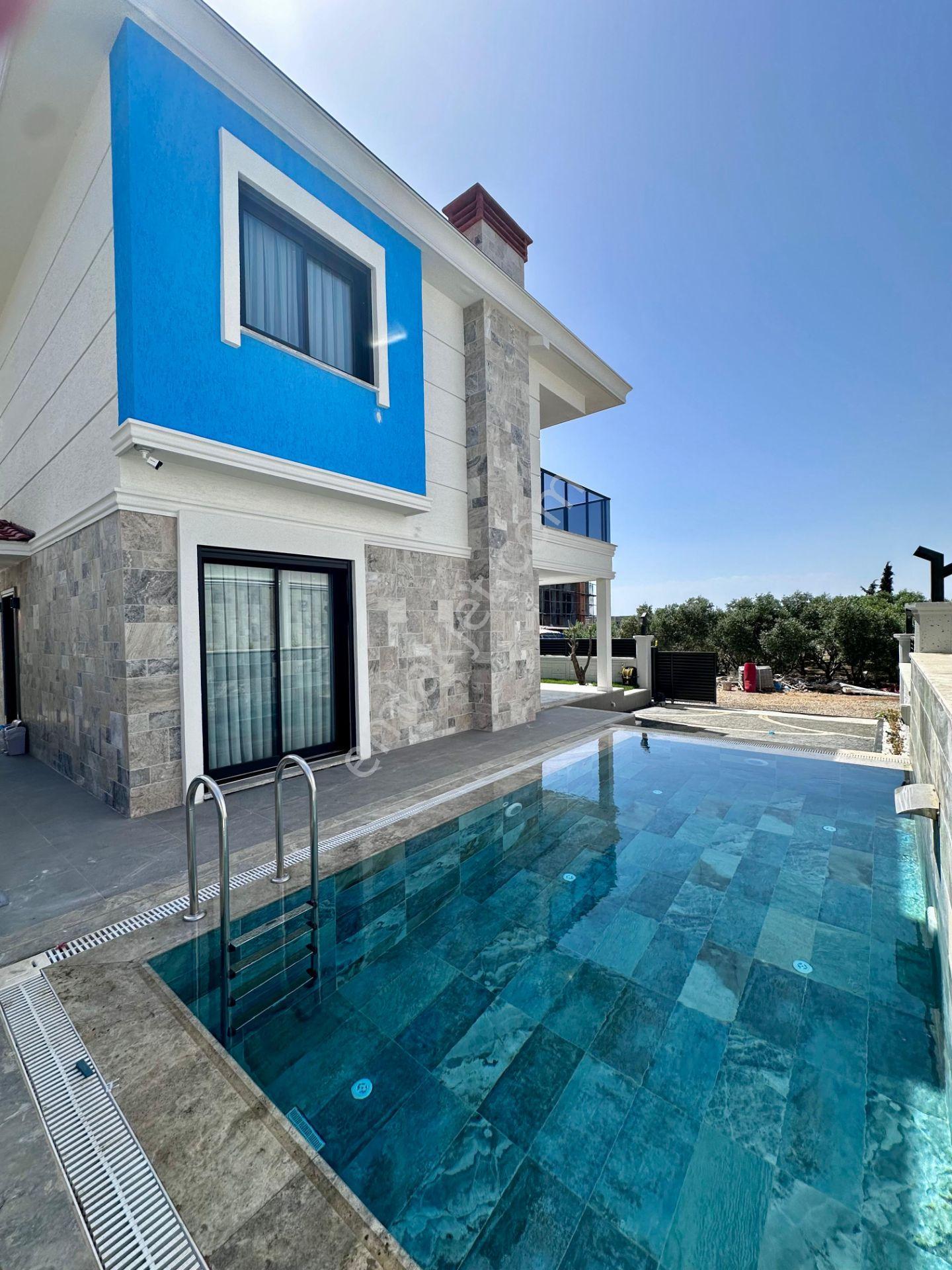 Kuşadası Davutlar Sahilinde Müstakil Özel Havuzlu Yazlık - Görsel 31