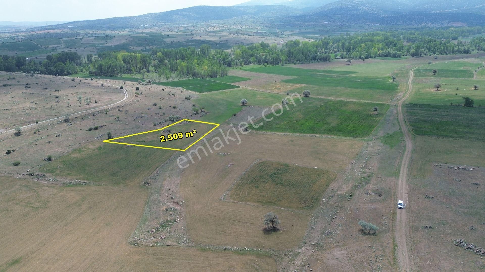 Konya / Akören / Tülce'de 2.509 M² Müstakil Tapu