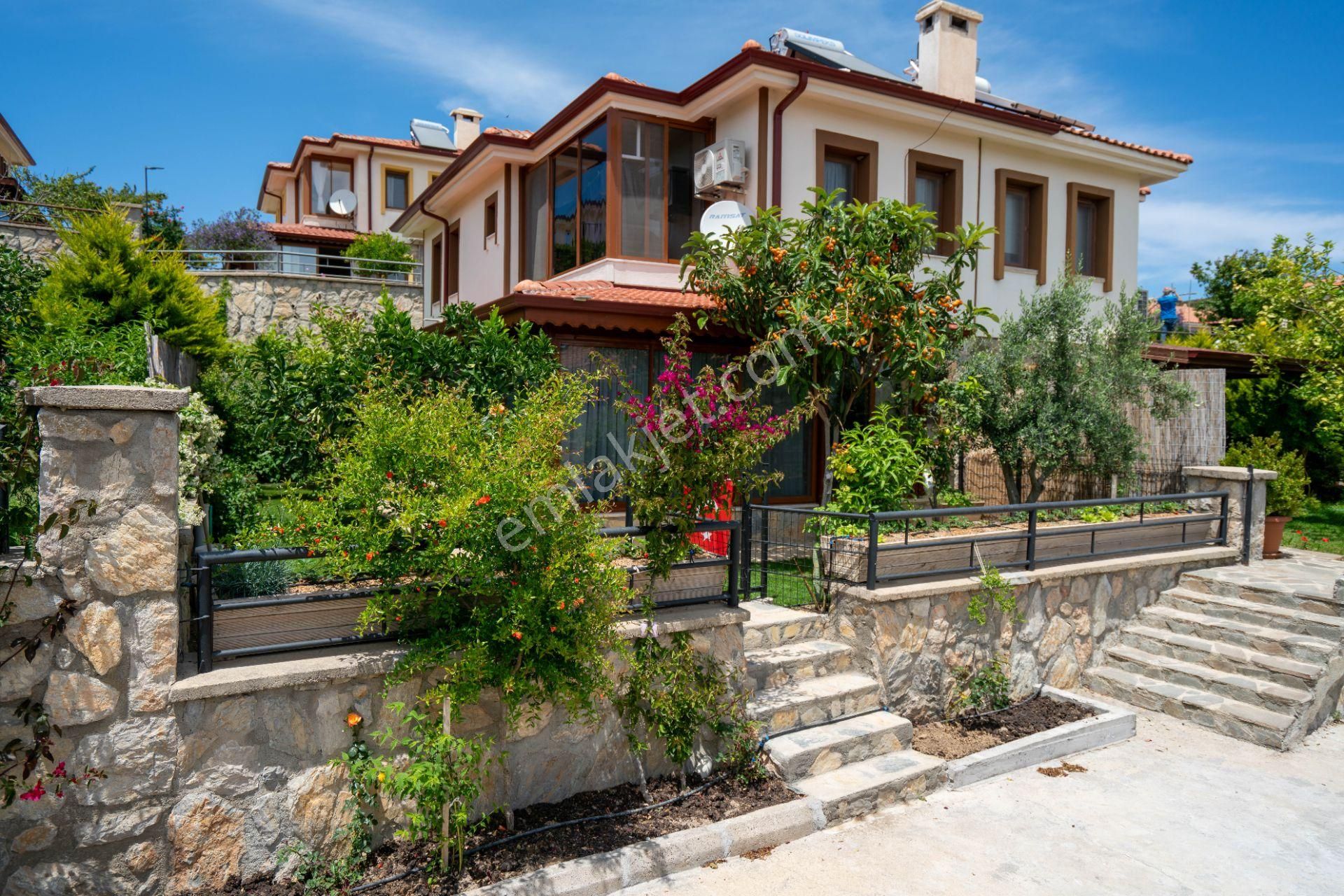 Datça Kızlan Doğa Evleri Sitesinde Satılık 3+1 Villa