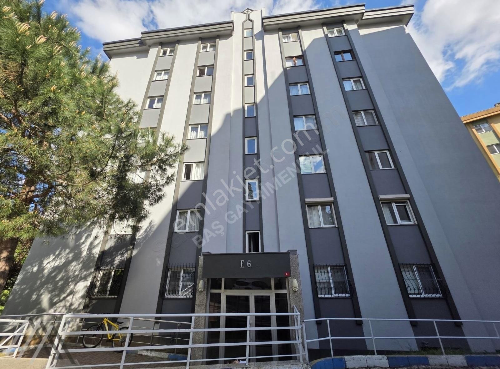 Baş Gayrimenkul Başakşehir 2.etap E Bloklarda Kiralık 3+1 Daire