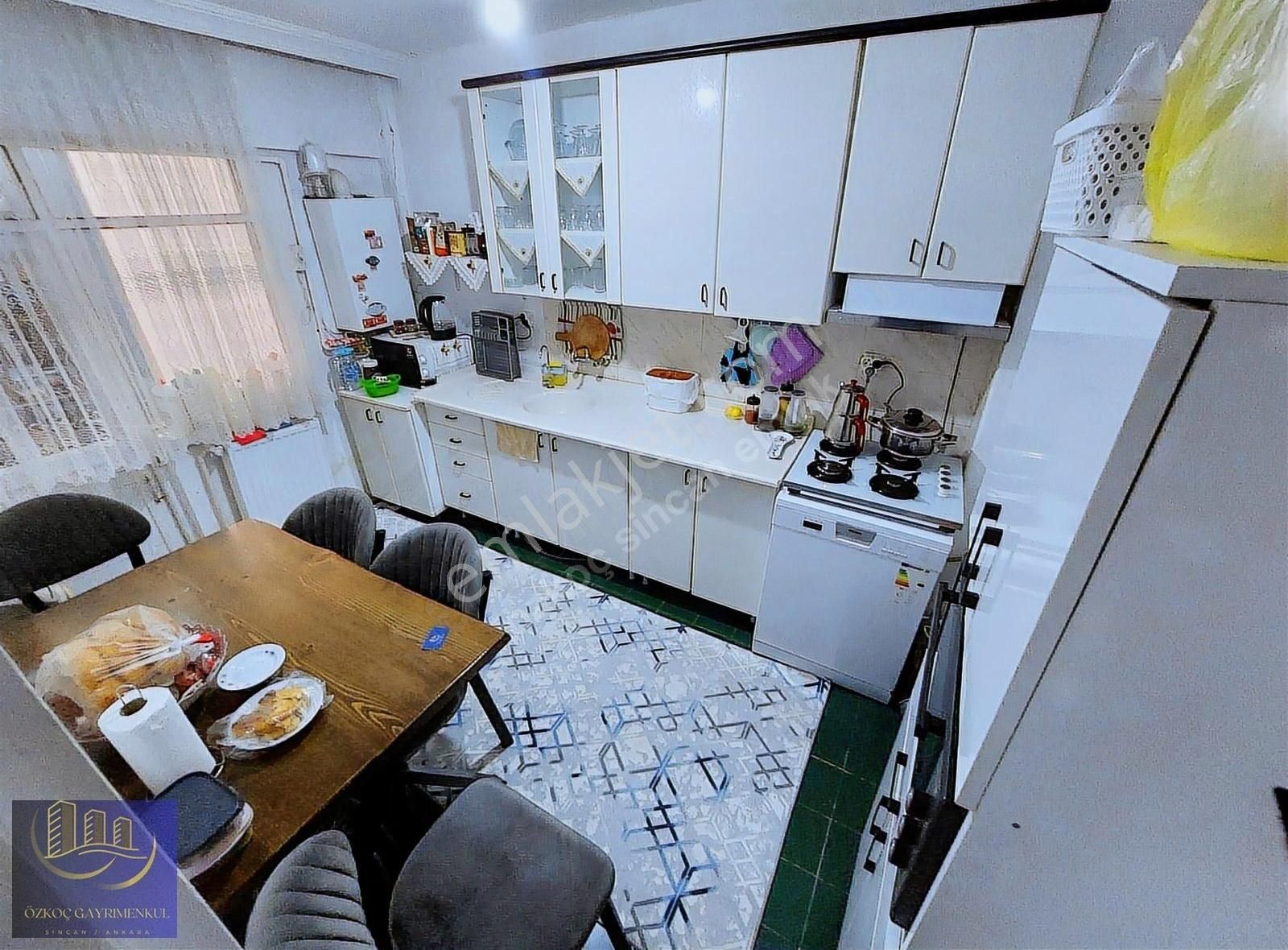 Mareşal Çakmak Mah'de 2+1 Yapılı Merkezi Lokasyonda 80m2 Daire