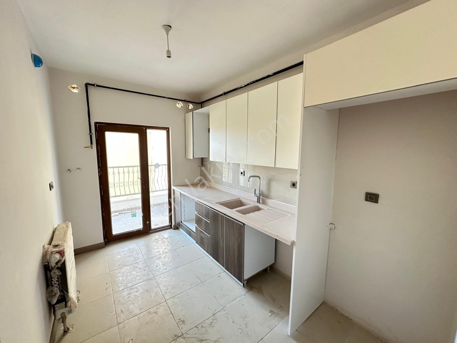 Adana Sarıçam Buruk Tokilerde Çukur Bölgede 3+1 Kiralık Daire !!! Açıklamayı Okumadan Aramayın!!