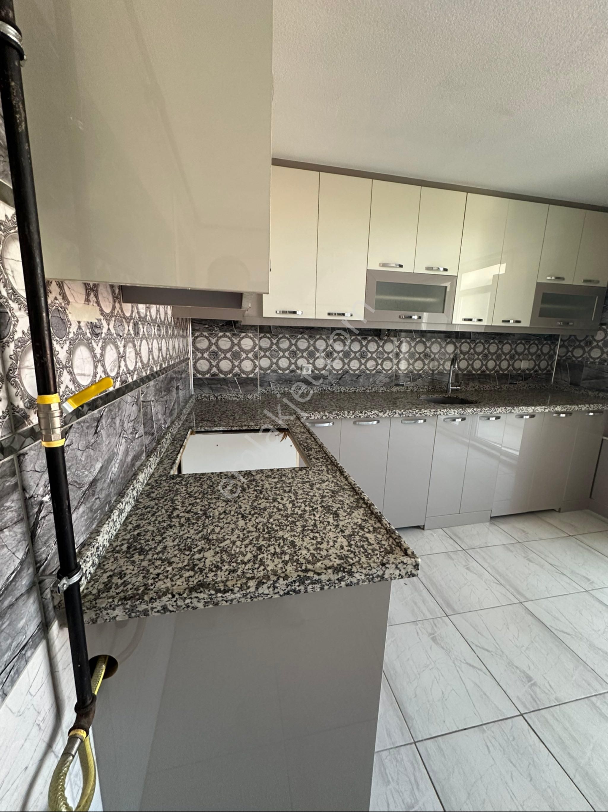 Salih Emlaktan Kiralık 2+1 Daire