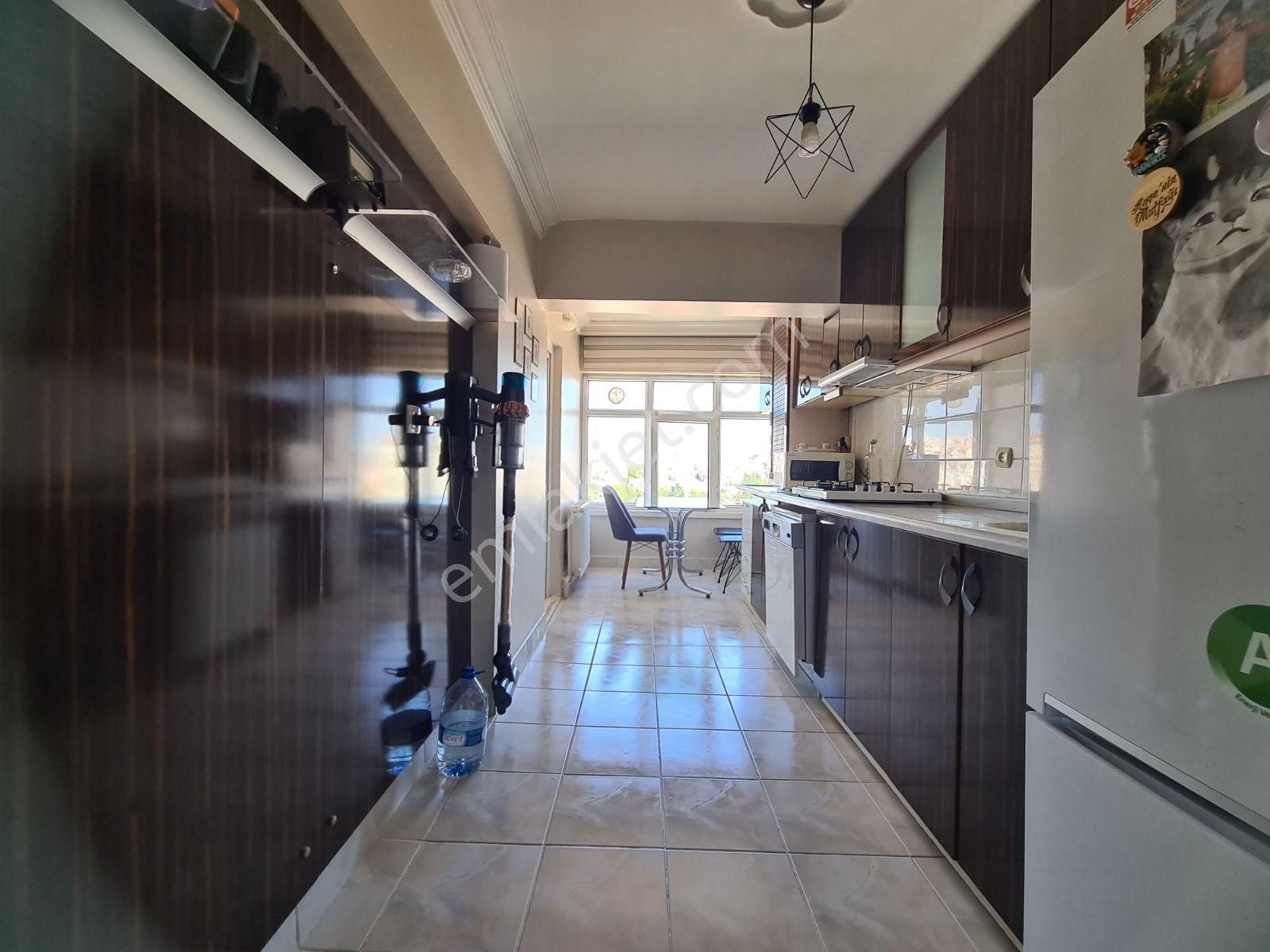 Etlik Merkezde Çok Bloklu Sitede Şehir Manzaralı 9.kat 3+1