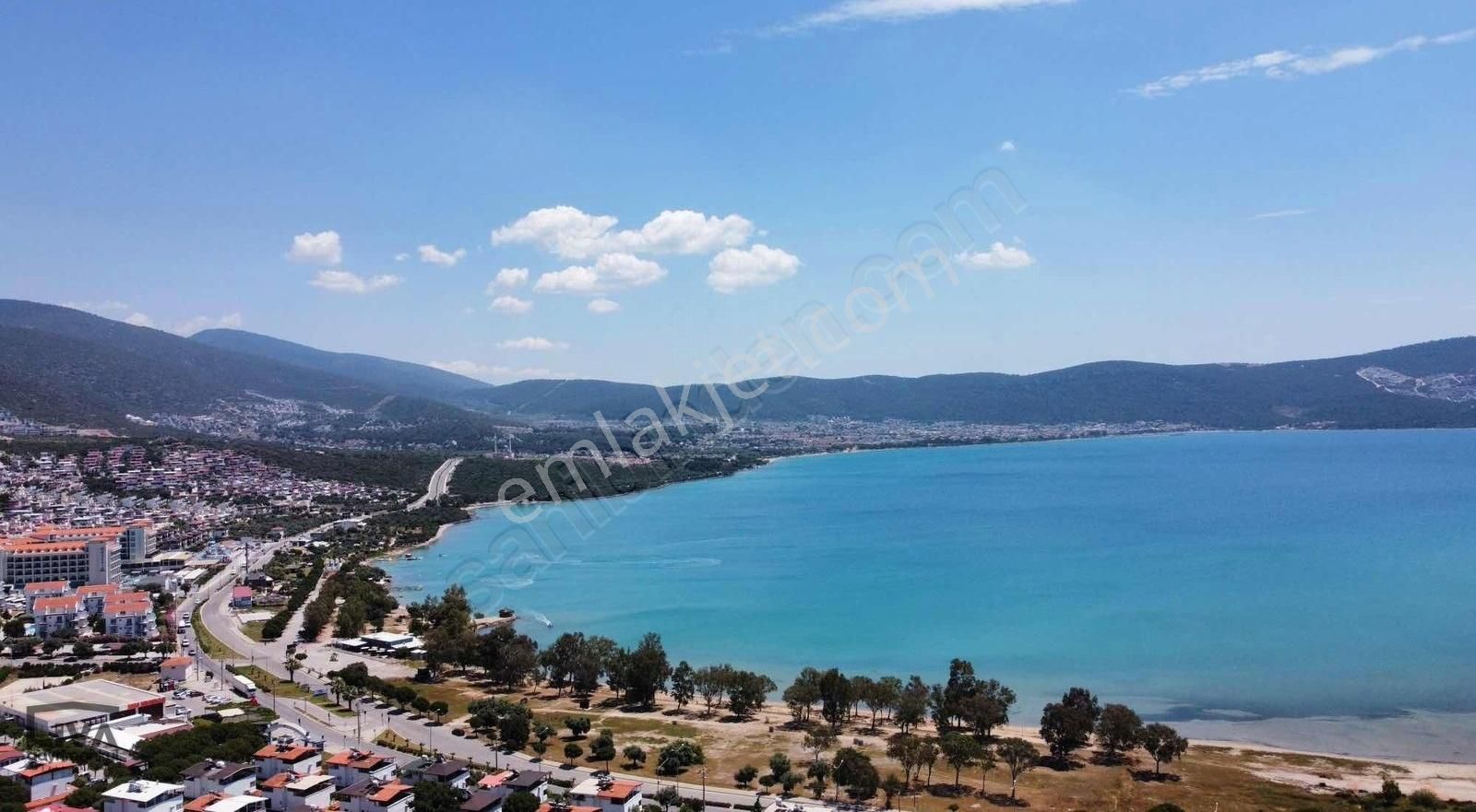 Liva'dan Didim Akbük'de Mükemmel Konumlu Satılık Villa