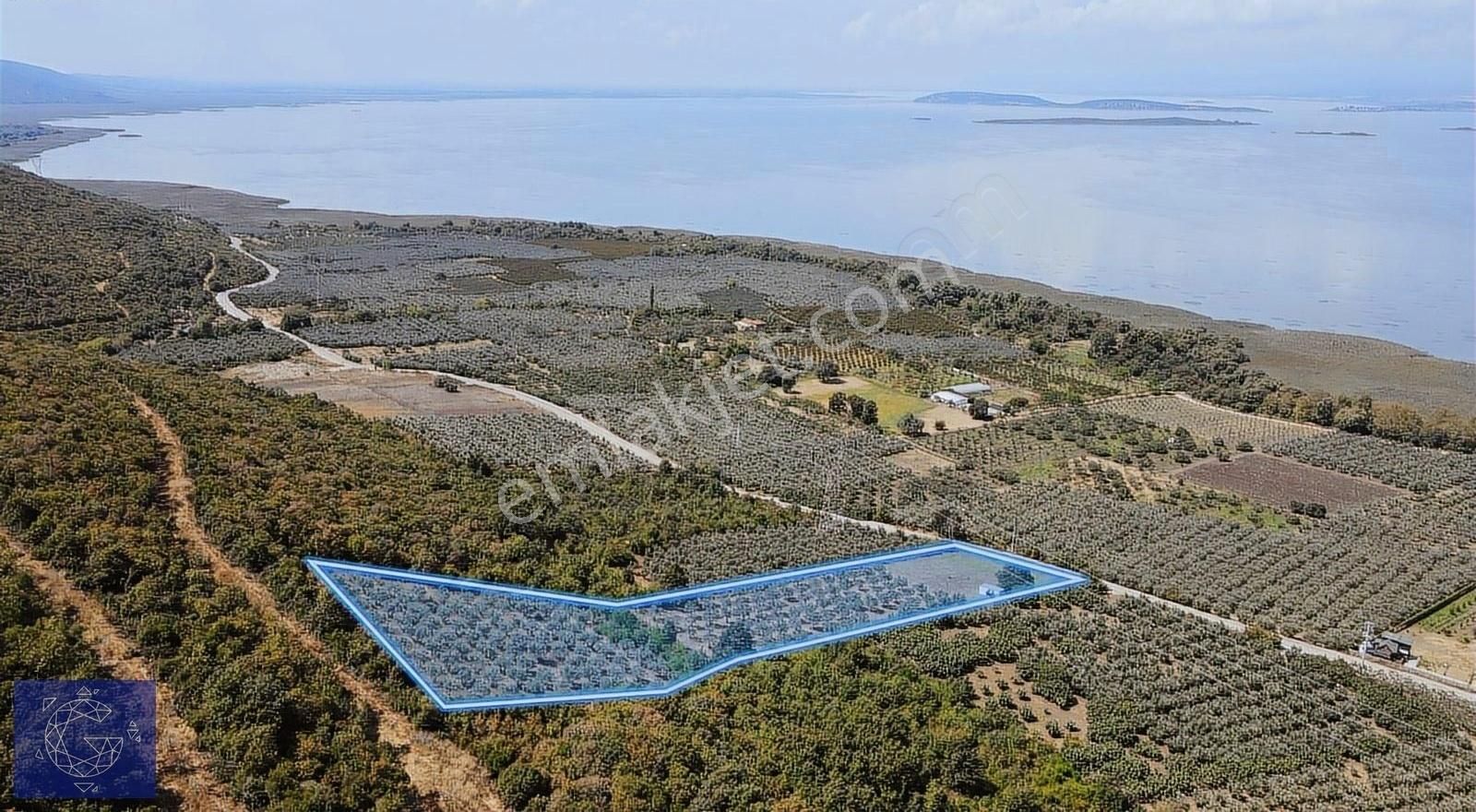Fadıllı'da Muhteşem Gölyazı Ve Uluabat Manzaralı 12.150 M2 Tarla