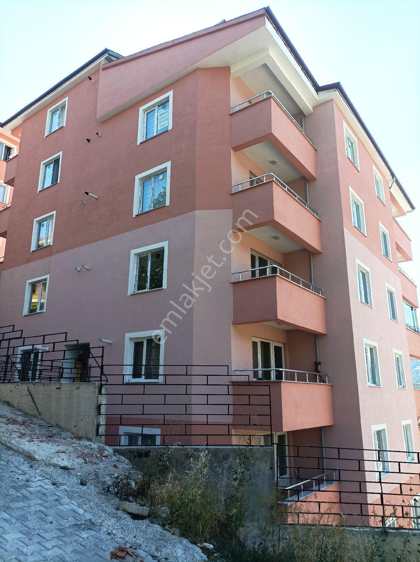 Yardımcı Emlaktan Kirazlı Derede Devlet Hastanesi Karşısında Satılık 1+1 Daire
