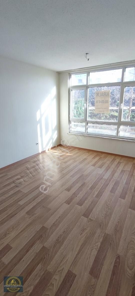 Acil! Kayaşehir 11.bölgede 85m² Ara Kat Satılık Daire