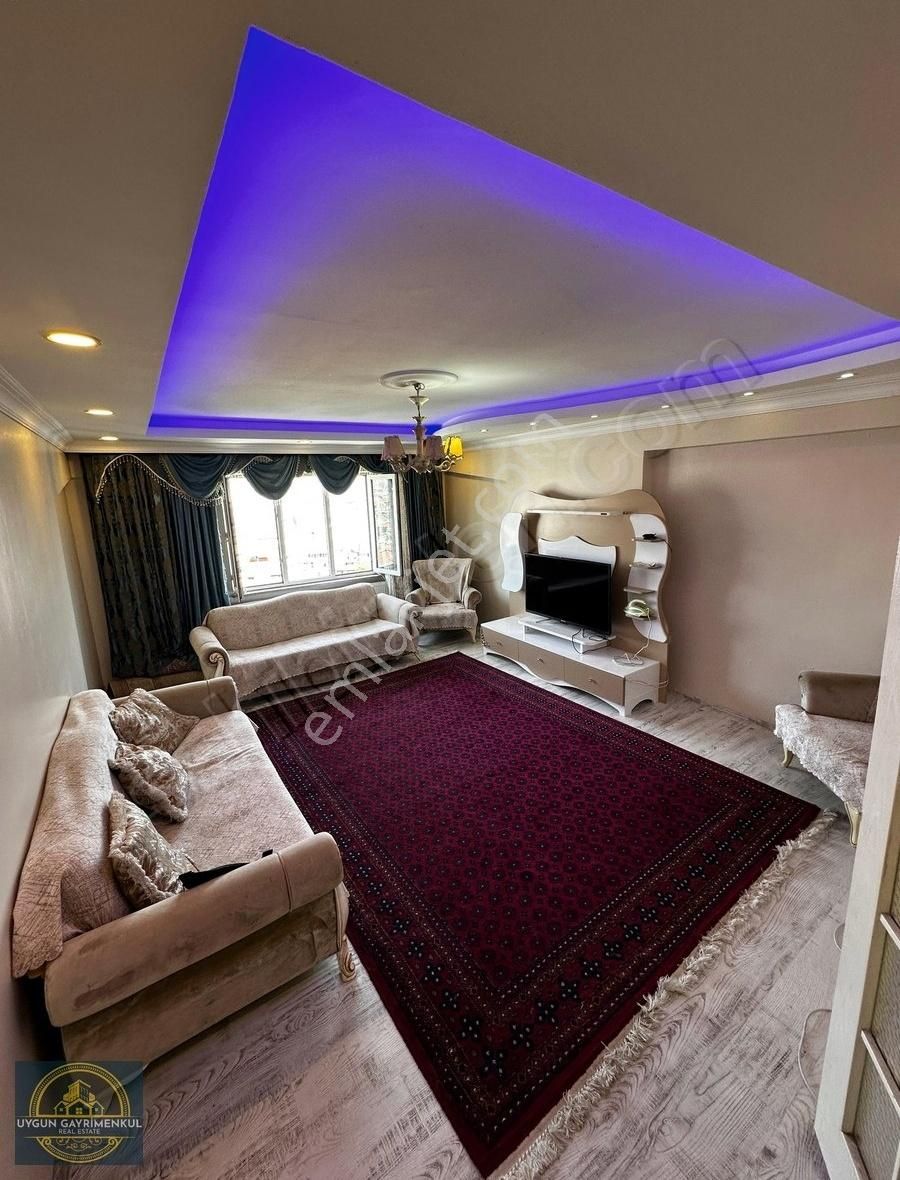 -uygun Gayrimenkulden- Özgöller Sitesi 3+1 130m² 13.kat Satılık