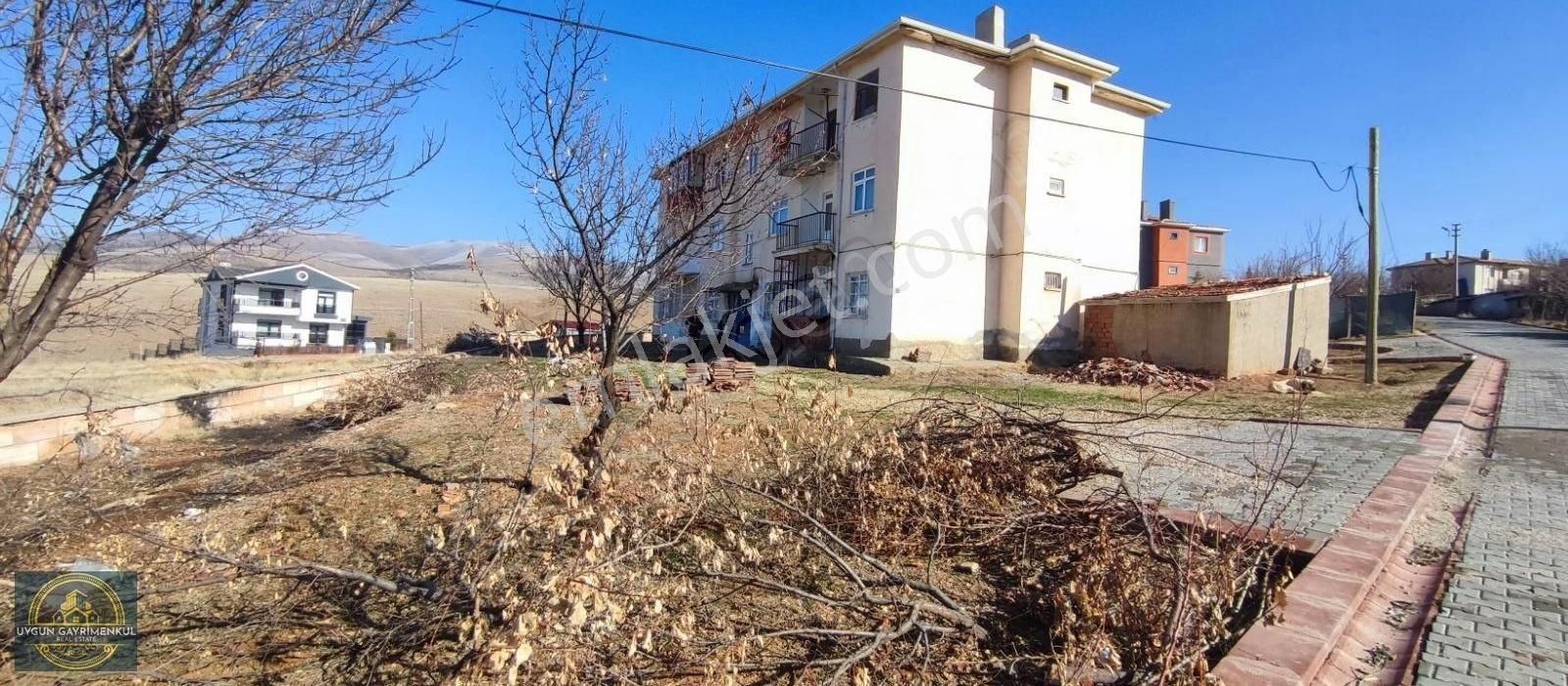 Kervansaray Da Satılık 1600 M² Arsa Üzerinde Geniş 3+1 Daire