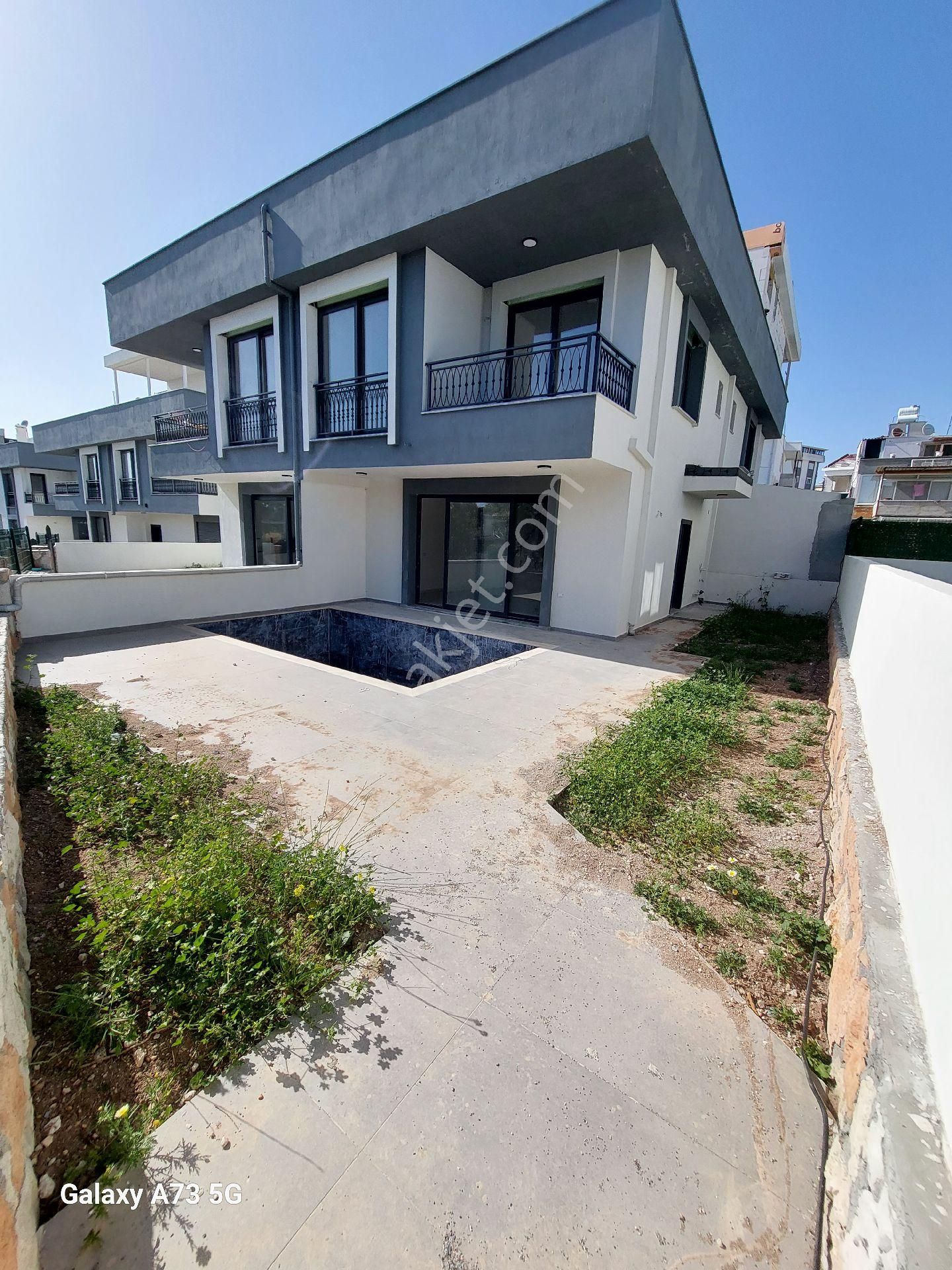 🏠🌊 Aydın Didim Hisar Mahallesinde Satılık Müstakil Havuzlu Tripleks Villa 🌊🏠 - Görsel 2