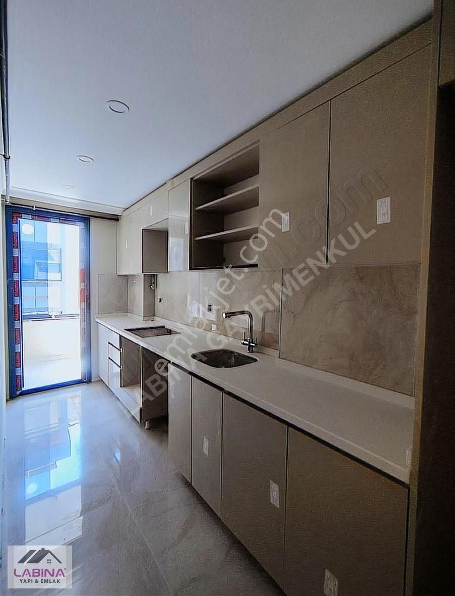 Labina'dan İnönü Mahallesi'nde Satılık 2+1 85 M²s Sıfır Arakat
