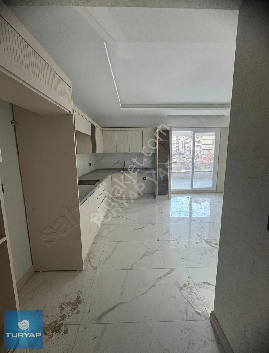 Viston Awm Arkasında Çift Havuzlu Sıfır Daire