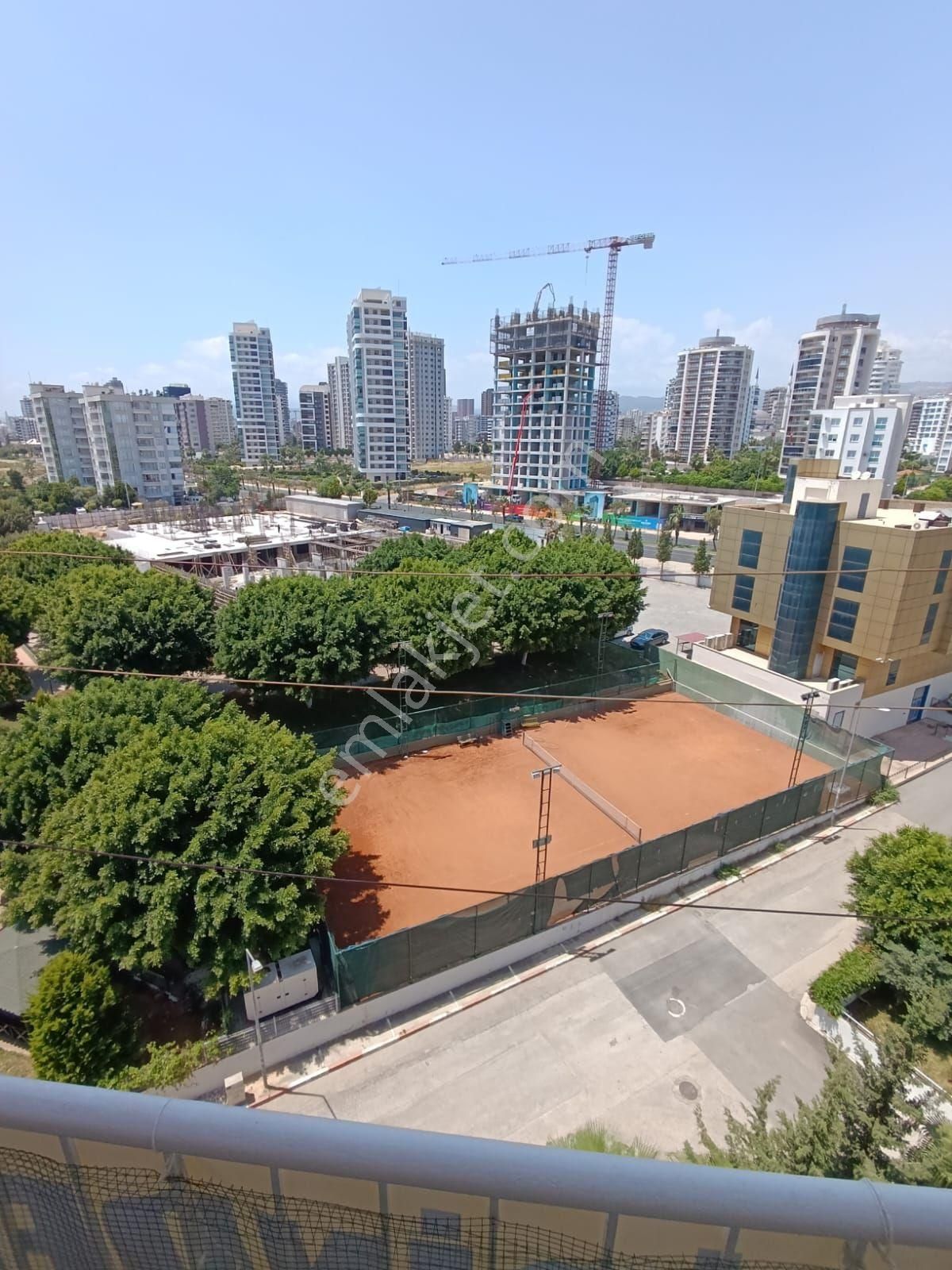 Mersin Yenişehir Limonluk Mahallesi'nde Satılık 3+1 Daire