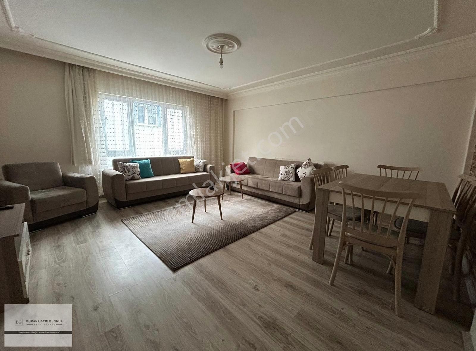İstanbul-ayaş Yoluna Cephe Eşyalı Kiralık