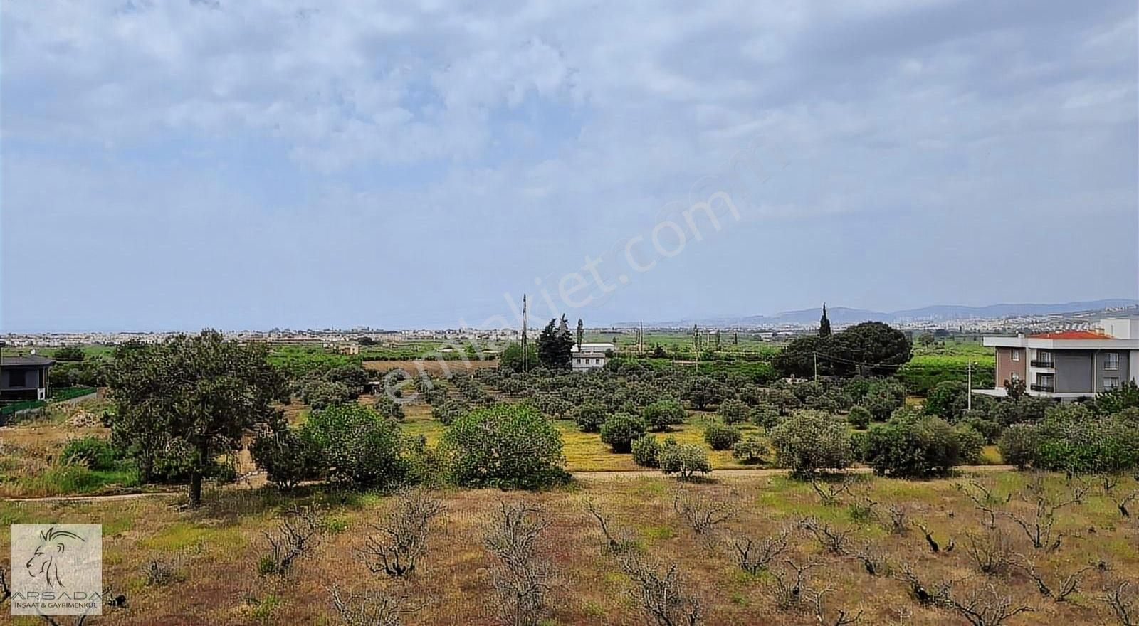 Kuşadası Davutlarda Deniz Manzaralı Çatı Dubleks