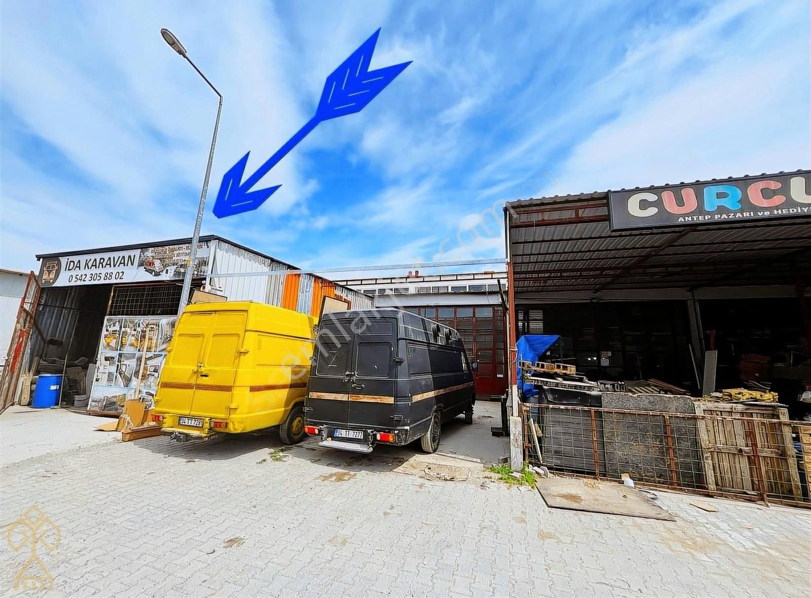 Üçüncüler Sanayi'de Satılık 220 M2 Satılık Sanayi Dükkanı