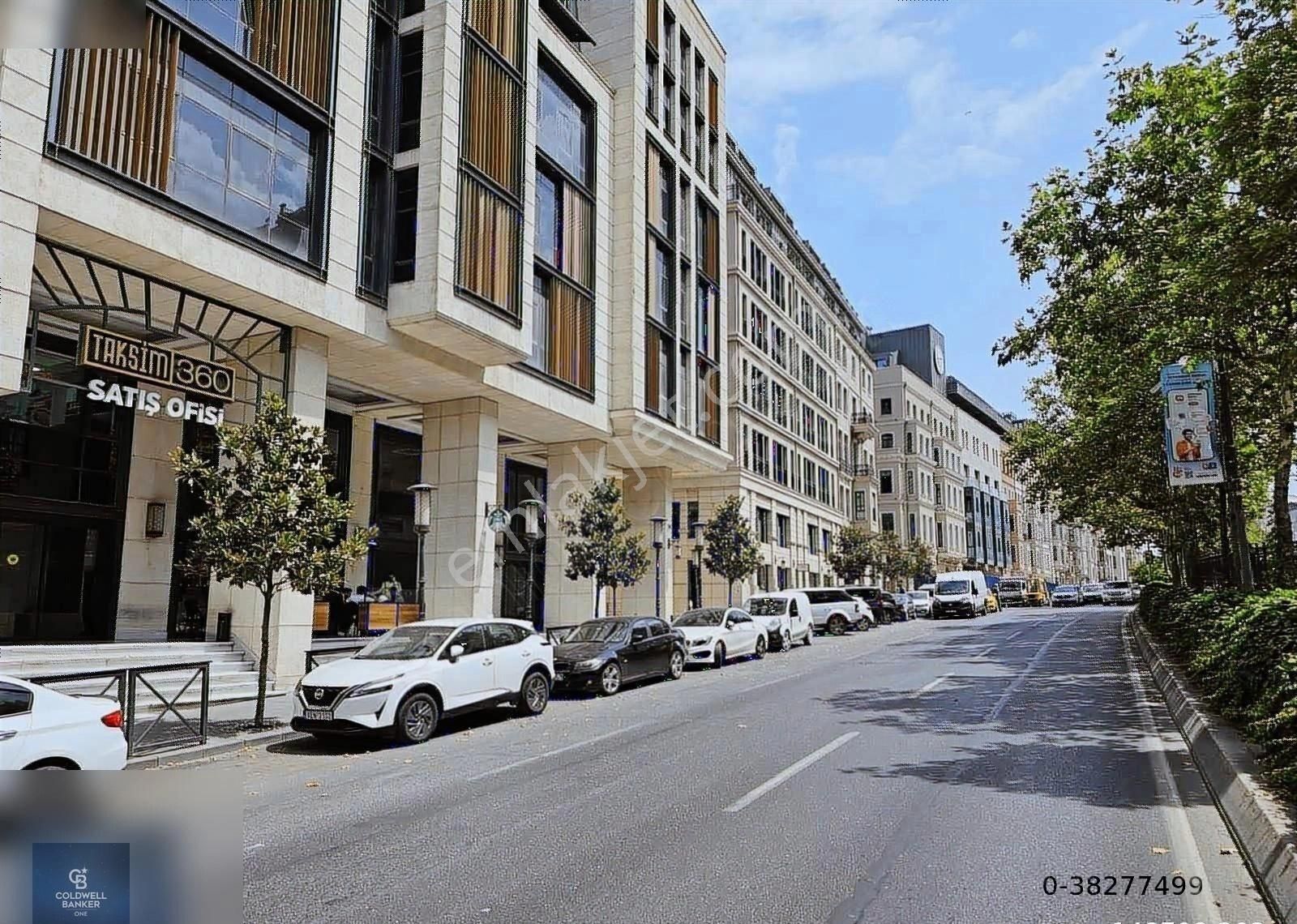Taksim 360 Cadde Cepheli Satılık 1+1 Amerikan Mutfak
