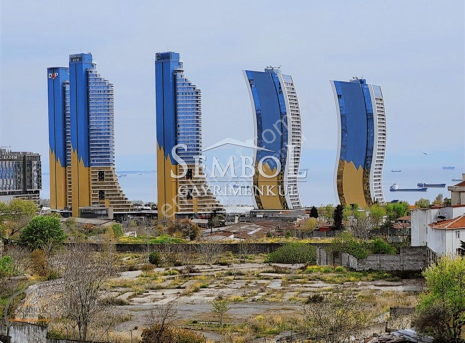 Kartal İst Marina Komşu Dnz Manz Katta Tek 67m2 Salon 4+2satılık
