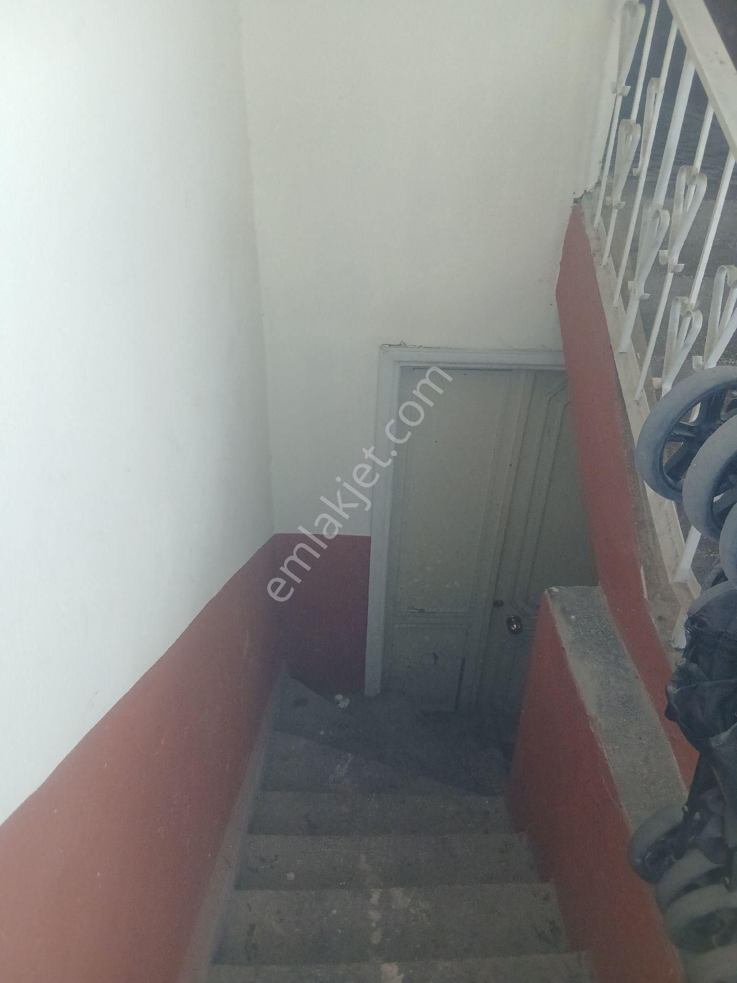 Nazıllı Şehır Gayrımenkul'den Aydogdu Mh. Cadde Uzerı Satılık 2+1 Yarı Bodrum Kat