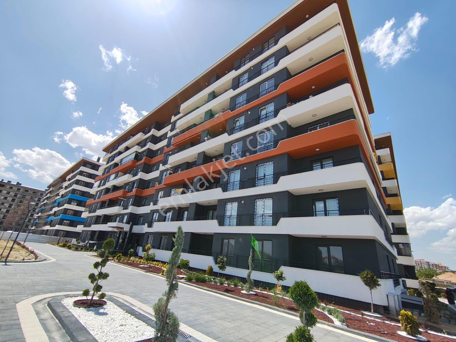 Oruç Reis Evlerinde 2+1 Ödemesiz Yapılı Boşş Daire