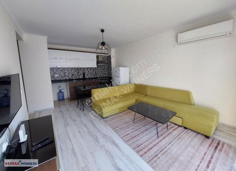 Havuzlu Eşyalı Arakat 1+1/ Меблированная 1+1 С Бассейном