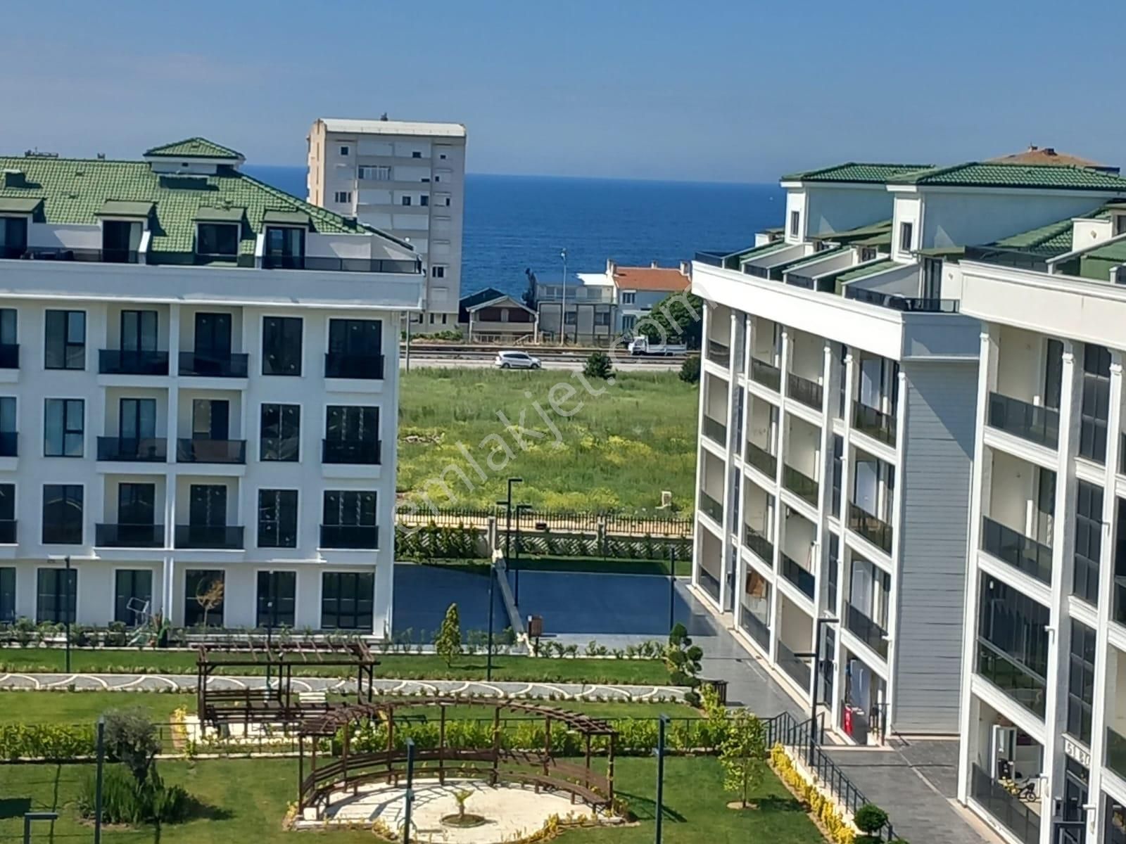 Büyükçekmece Celaliye Akça Konaklarında 4+2 Kiralık Dubleks