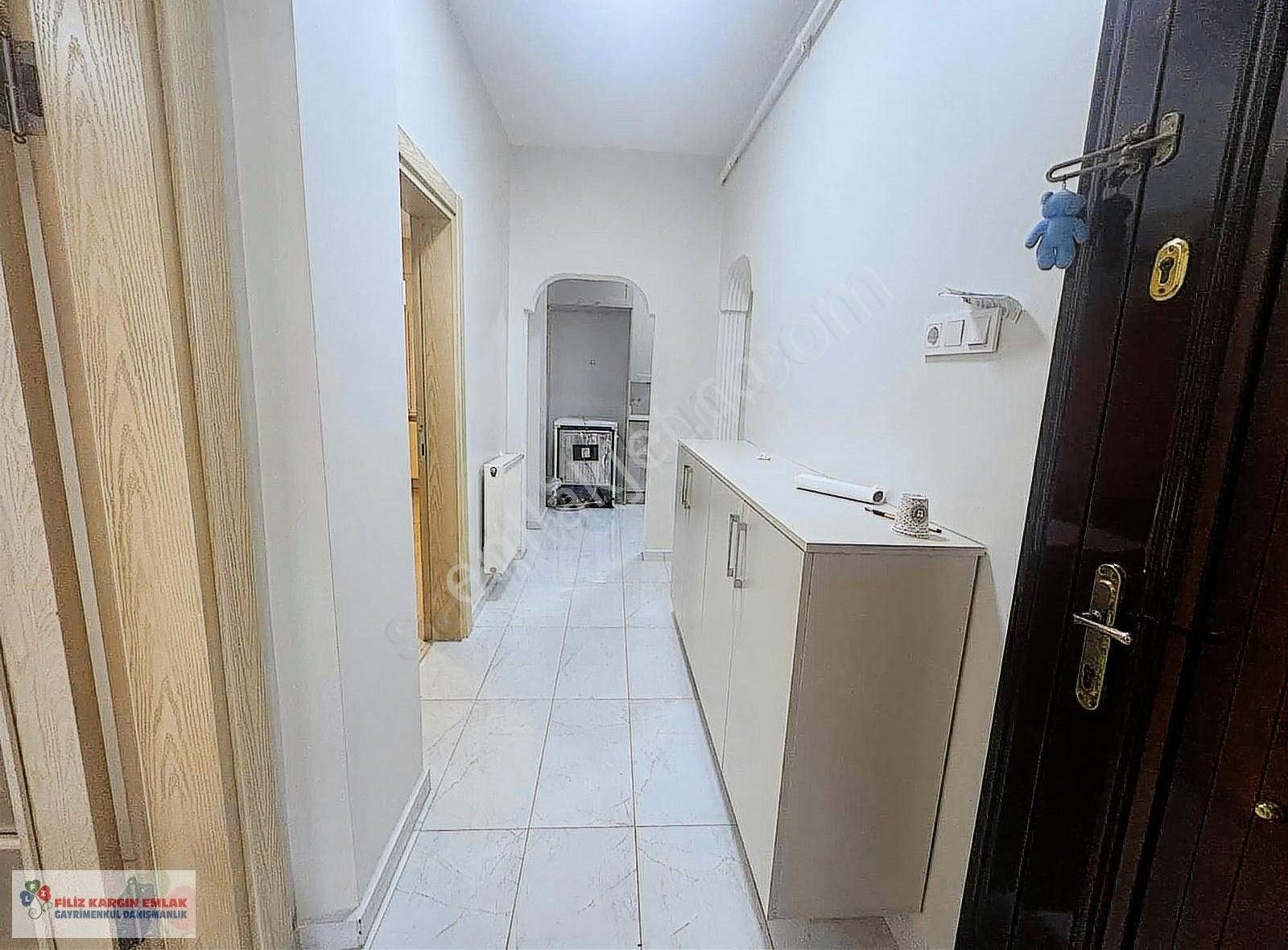 Filiz Emlaktan Bağcılar Yavuz Selim Mah.2+1 90m2 Kiralık Daire