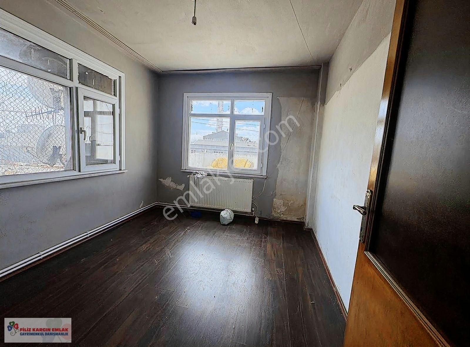 Filiz Emlaktan Fatih Mah. 2+1 130 M2 En Üst Kat Büyük Teraslı