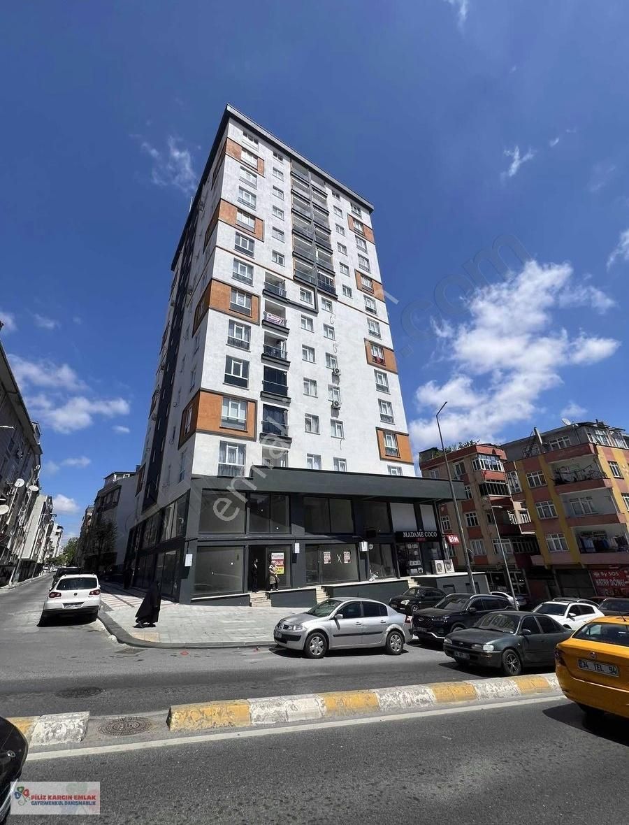 Kirazlı Ana Caddede Hastane,okul Önü 40m2 Kiralık İskanlı Dükkan