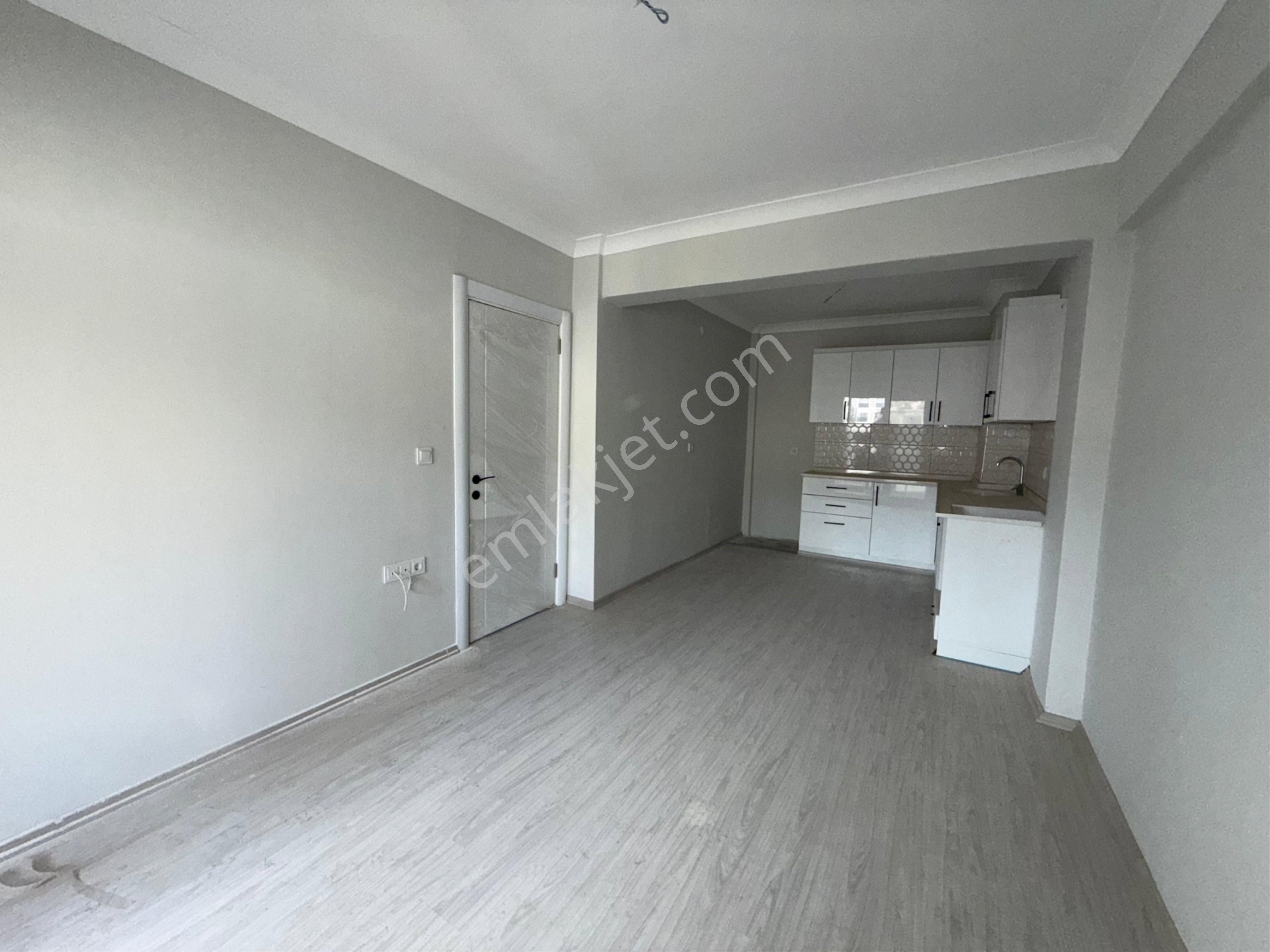Özturan Emlaktan Satılık 2+1 Daire