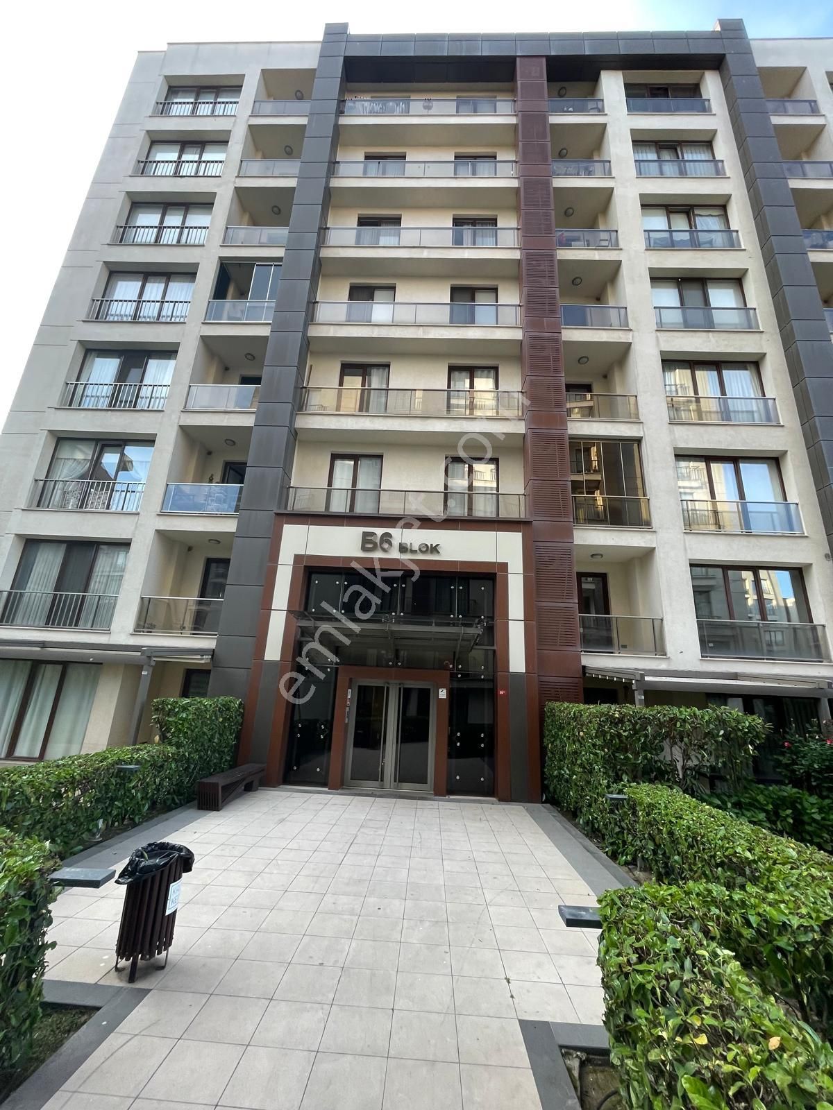 İstanbul Beylikdüzü Kalekent Sitesi 1+1 69 M2 Bürüt Açık Mutfak Peyzaj Cepheli Kiralık Daire