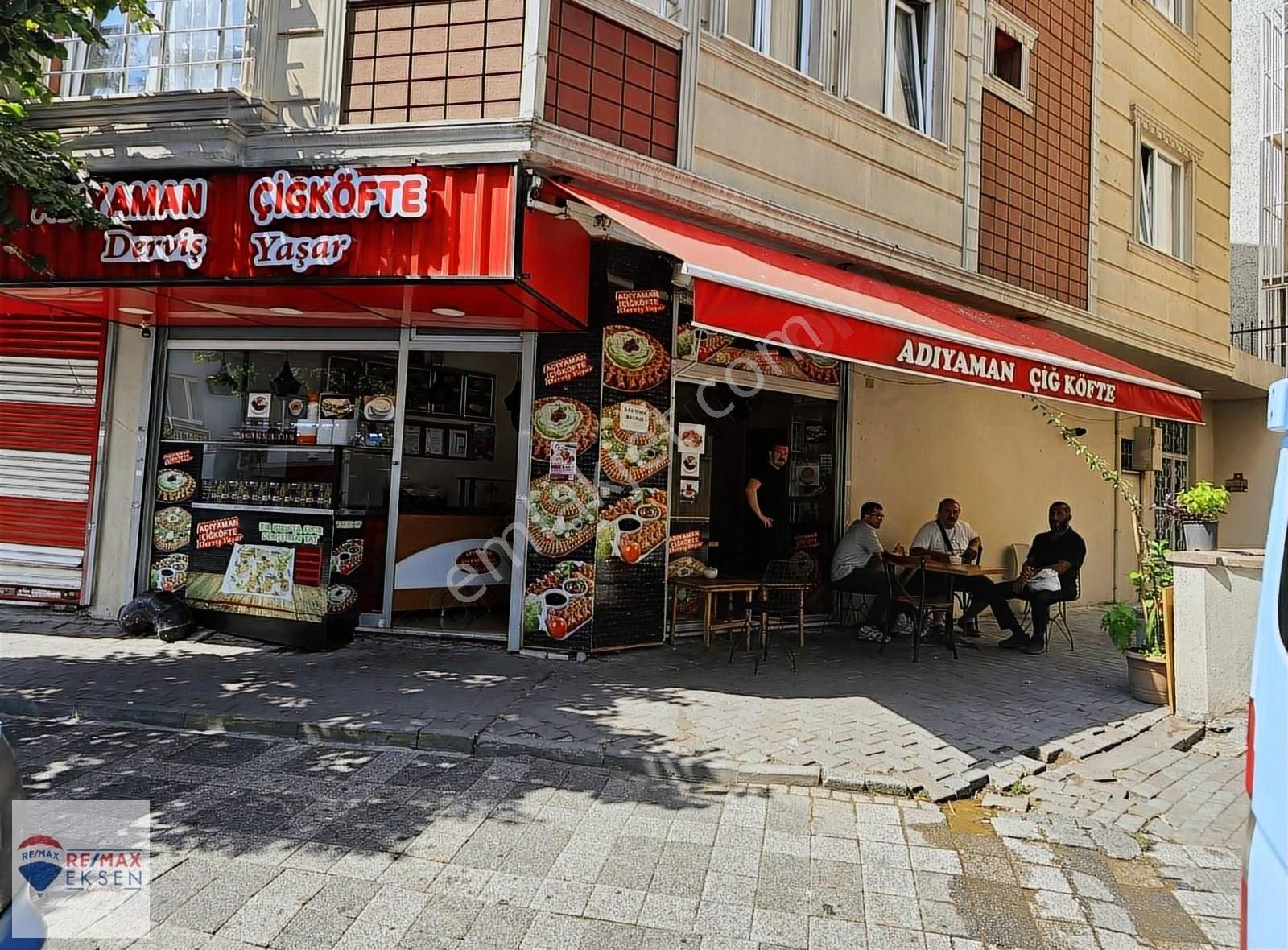 Ümraniye Çarşıya Çok Yakın Konumda Satılık Dükkan