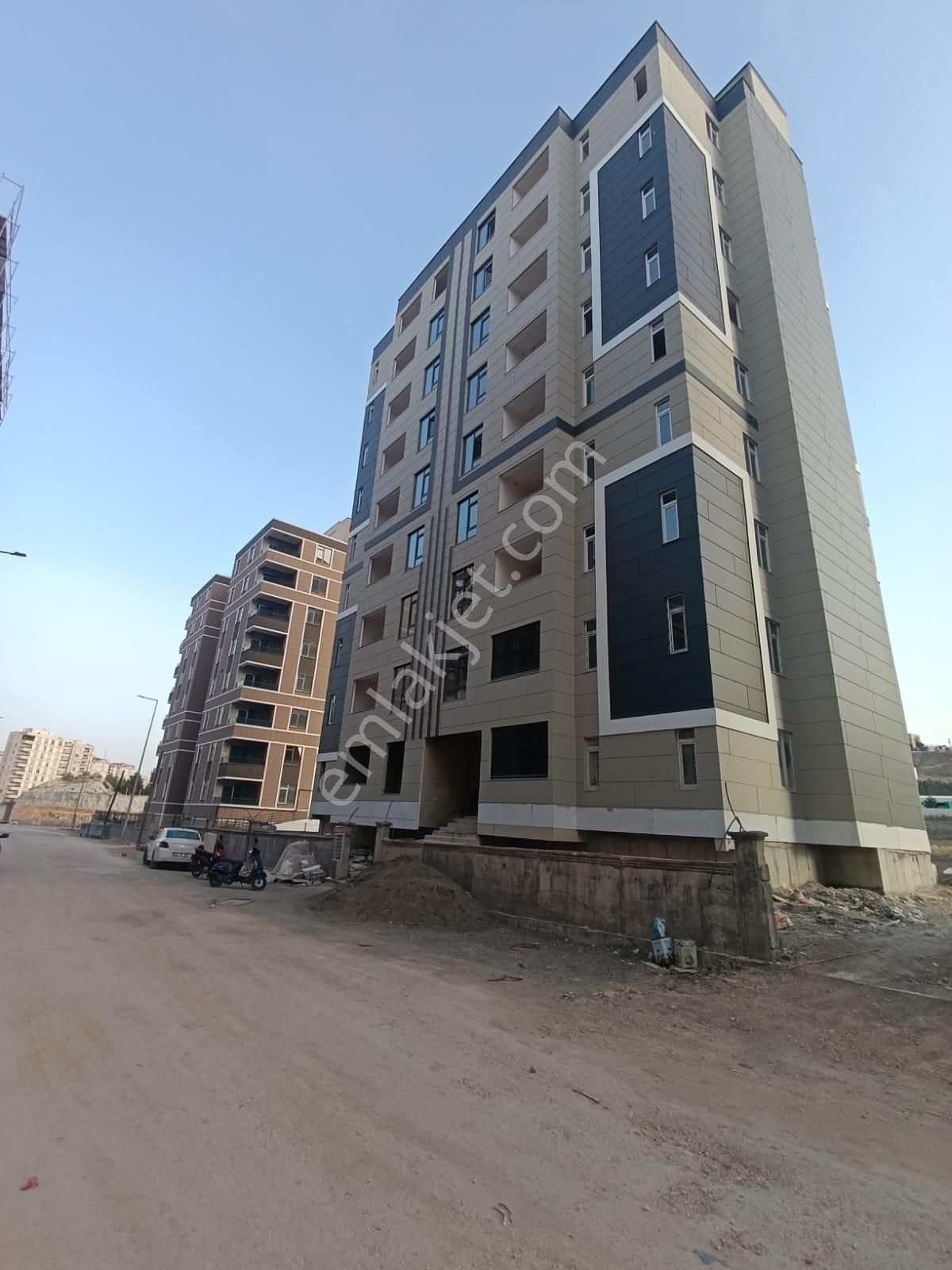 Uygun Emlaktan Karköprü Fuar Alanında Satılık Sıfır Bina