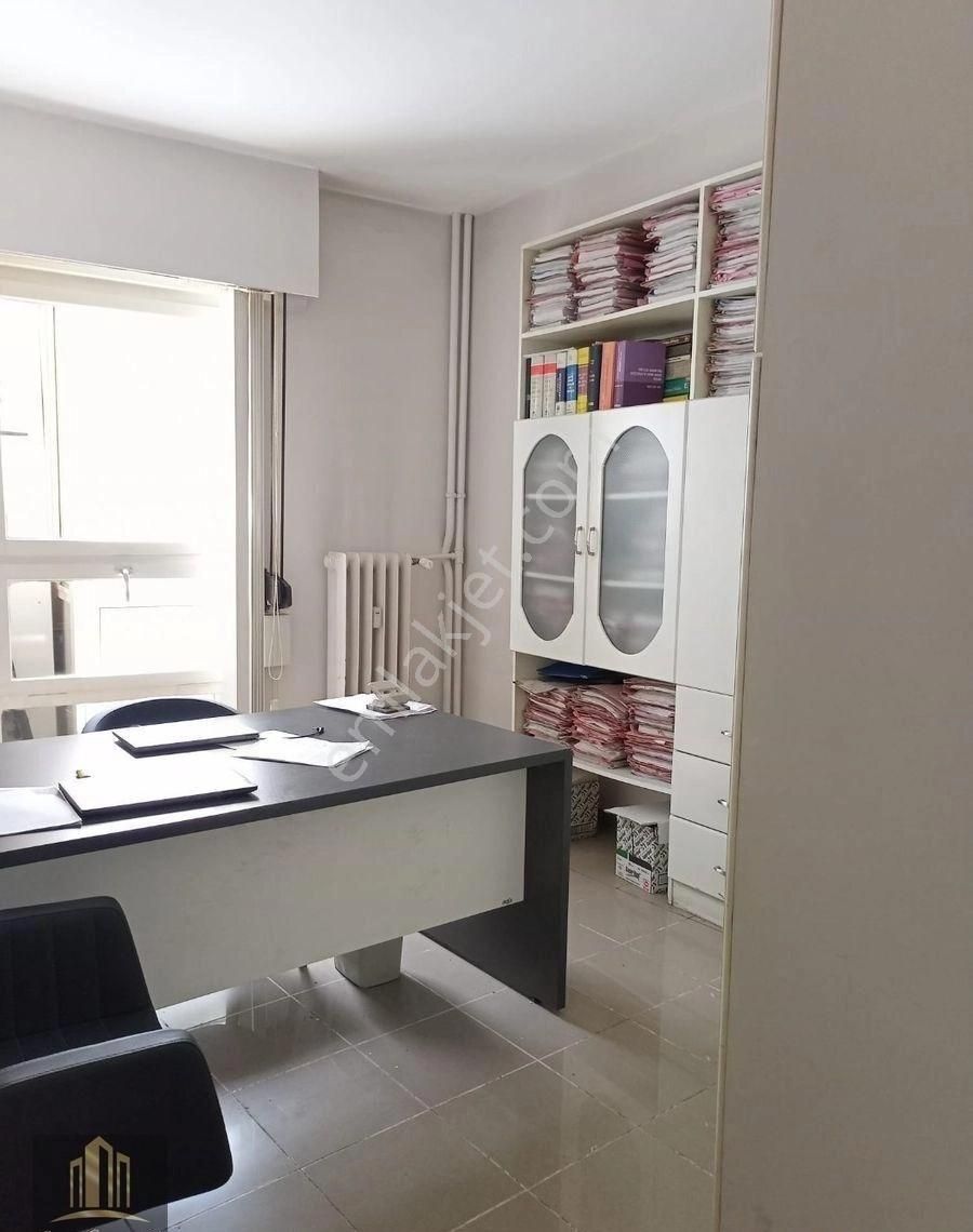 Alsancak 1. Kordon Gündoğdu Caddesinde Doğalgazlı,asansörlü 3+1 Satılık Daire - Görsel 20