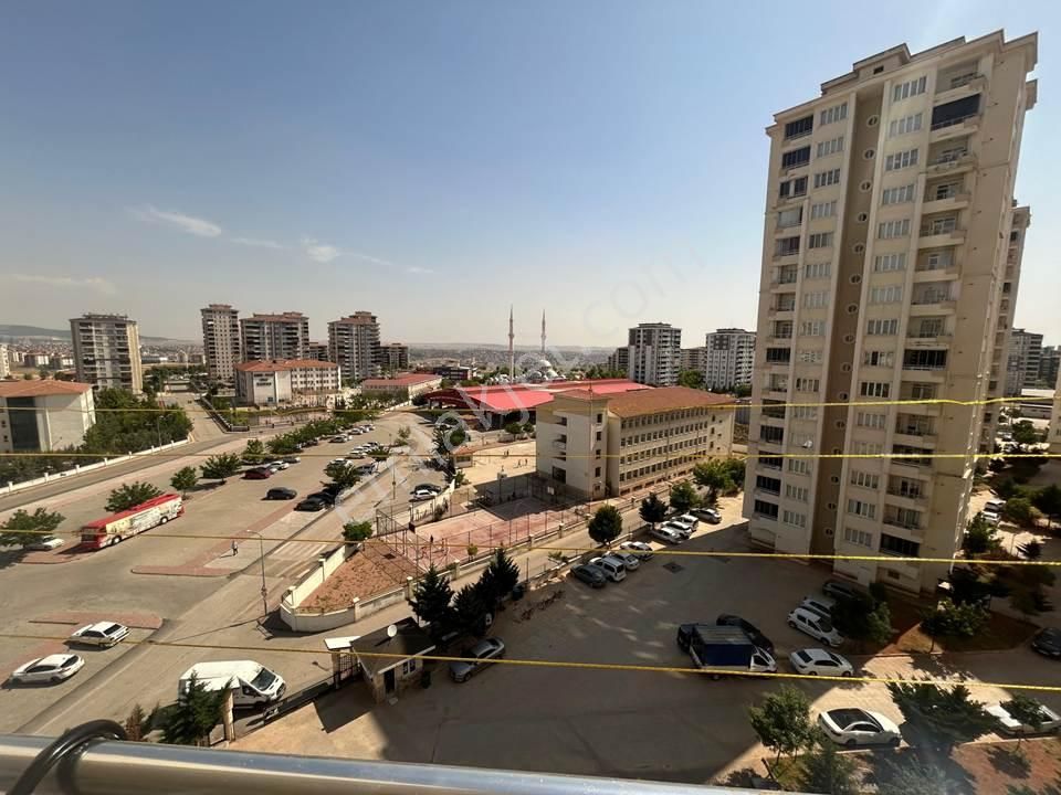 Repa Gayrimenkul Songül Gözcü'den Akkent M.'de Satılık 2+1 Daire