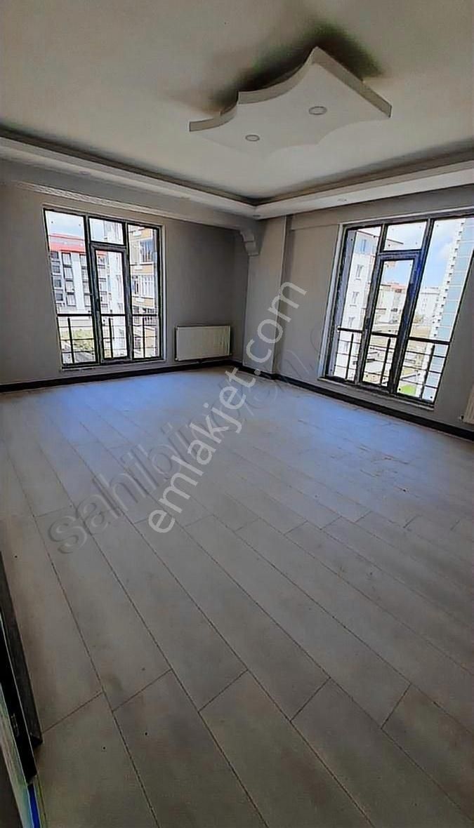 Satılık 3+1 Lüks Kars Yenişehir Kombi Ve Mutfak Dolaplı