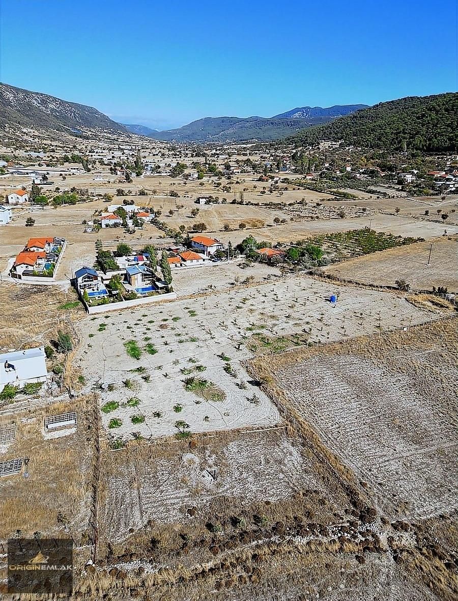 Kaş Bezirgan'da Doğa Manzaralı 2260 M2 Satılık Tek Tapu Arazi