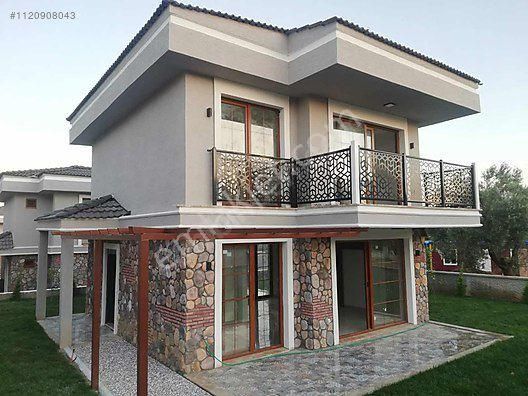 Satilik Villa İmarli Arsa
