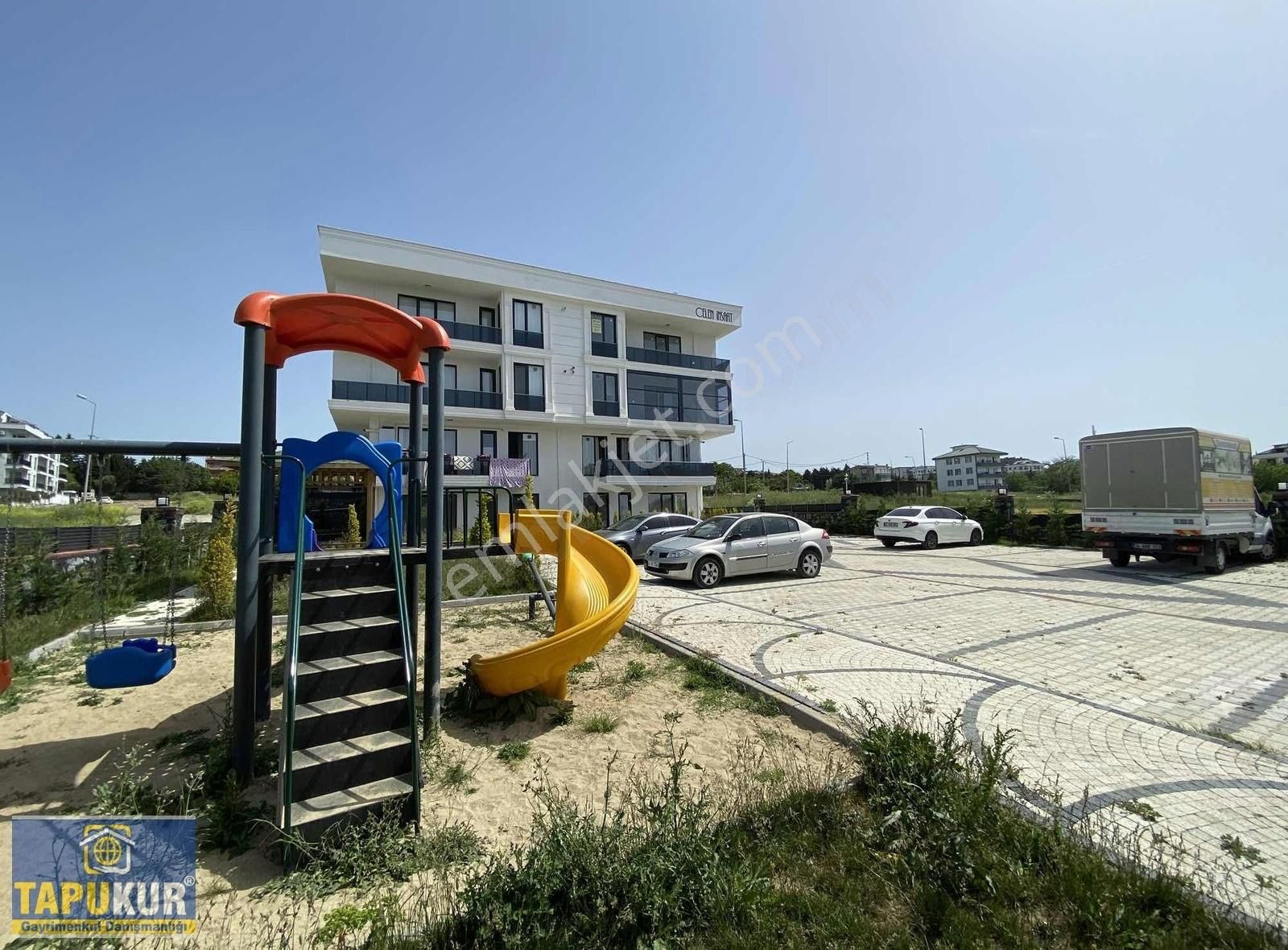 Tapukur'dan B.çekmece Celaliye'de Satılık 2+1 105m2 Daire