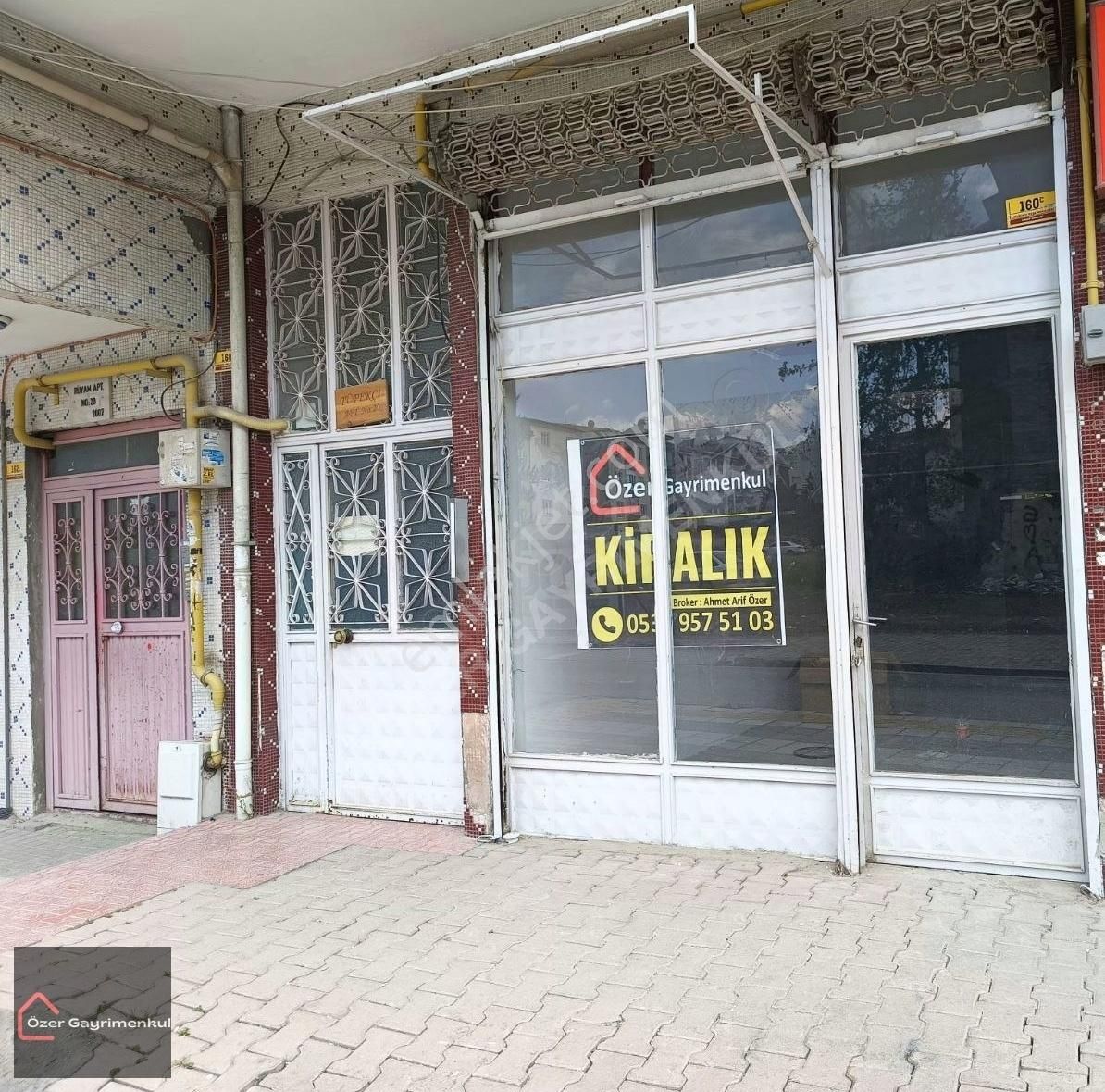 Özer Gayrimenkulden Merkezde Kiralık 50 M2 İş Yeri