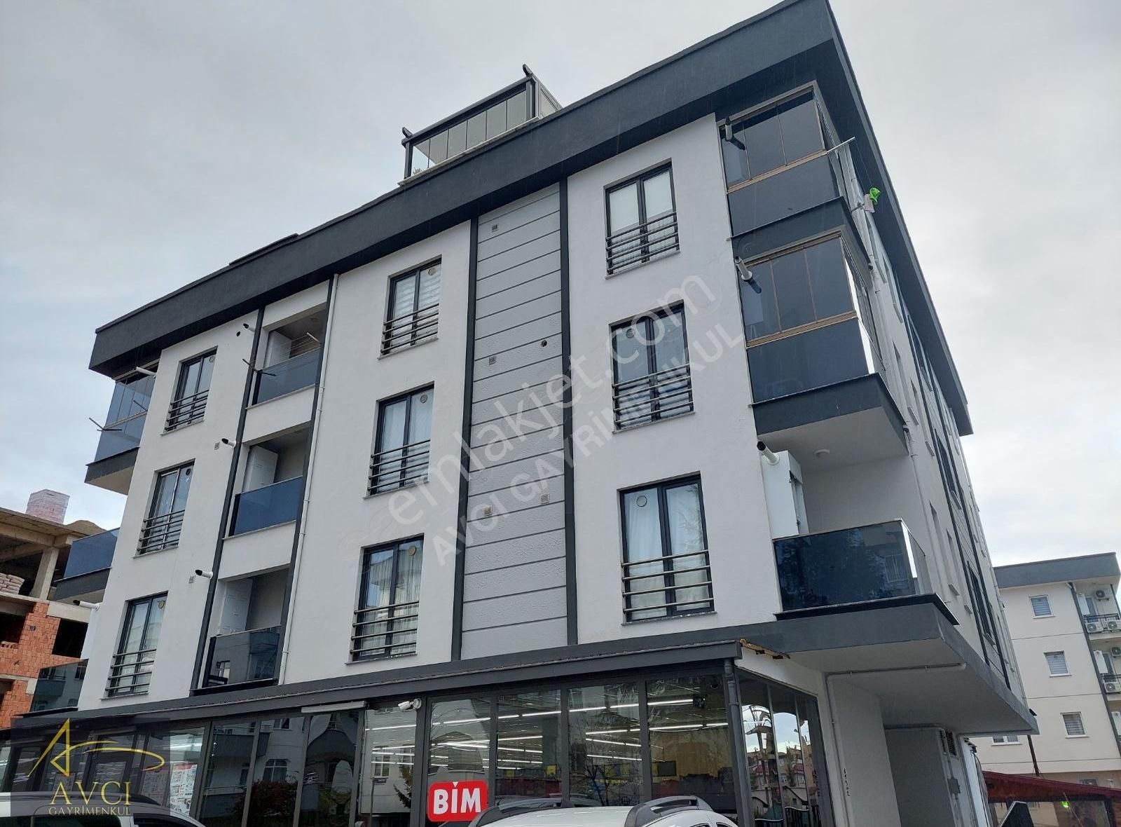 Avcı'dan Cumhuriyet'te 1+1 Eşyalı Daire 15 Haziran Da Boşalacak