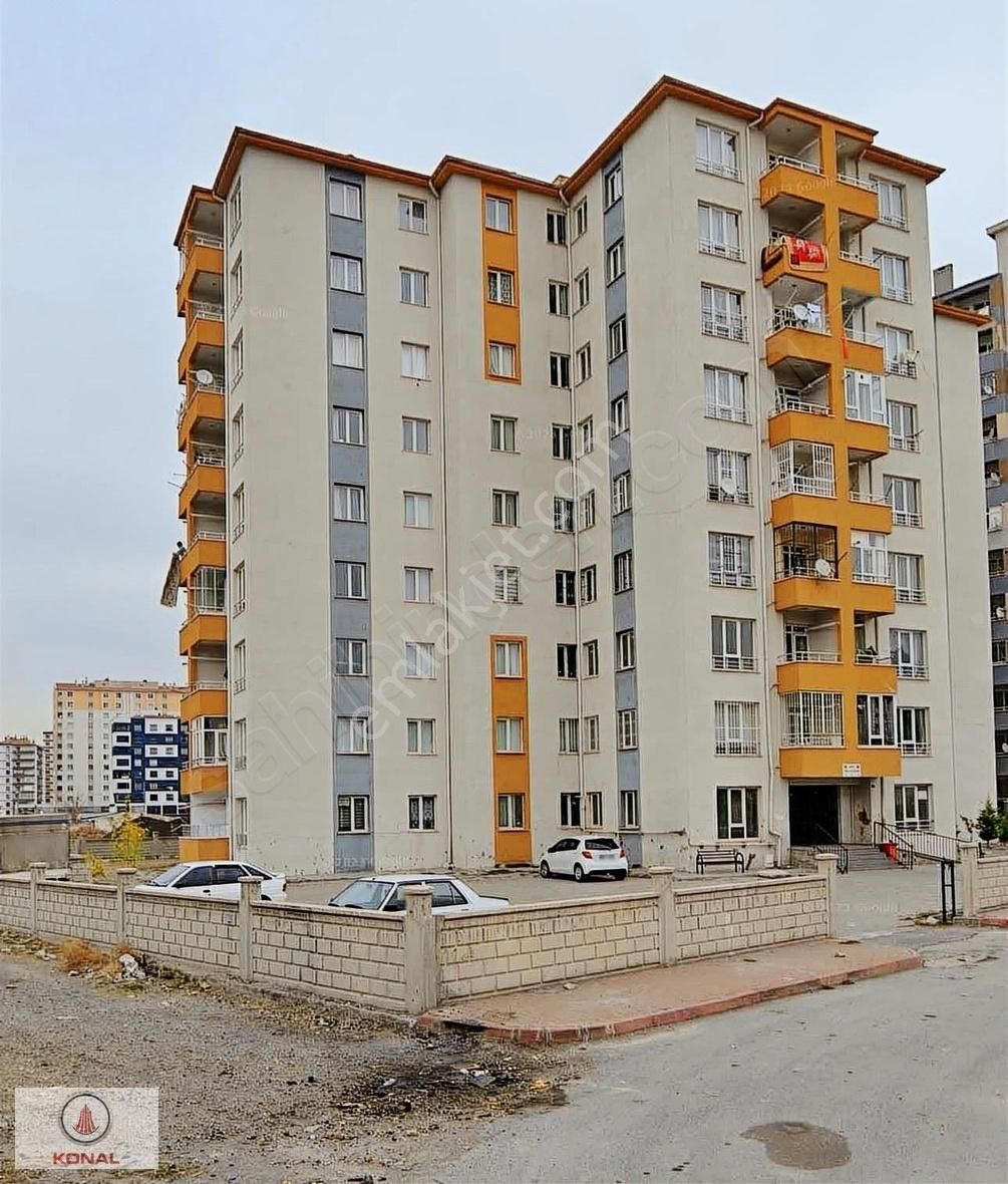 Konal Gayrimenkul Şehir Merkezinde Kiralık 2+1 Daire