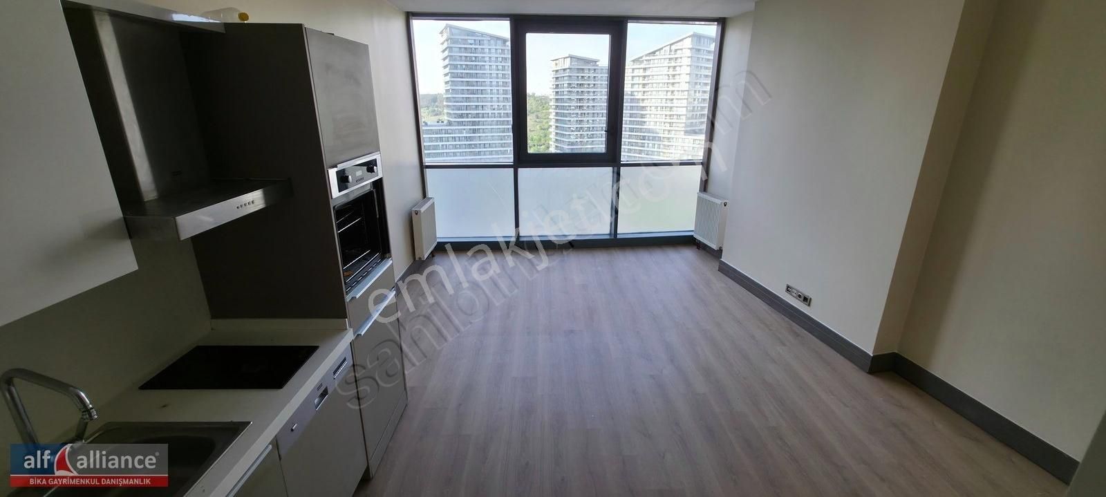 Batışehir K2 Rezidans Bloğunda 50m² 1+0 Oturuma Hazır Boş Daire