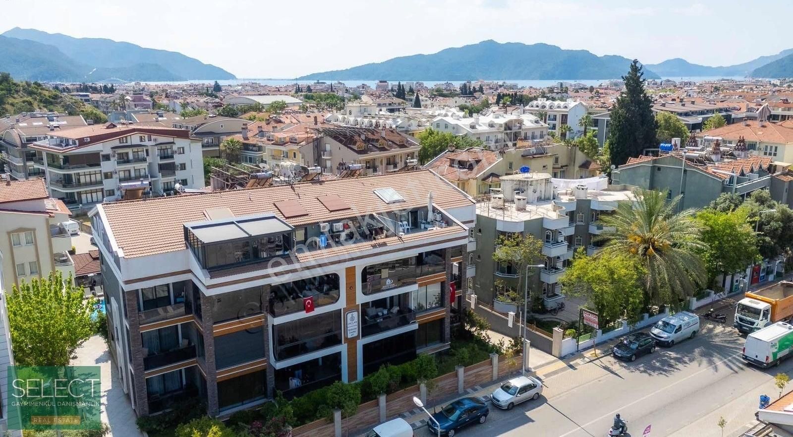 Select,ten Marmaris Yunusnadi Caddesinde Satılık Asansörlü Daire